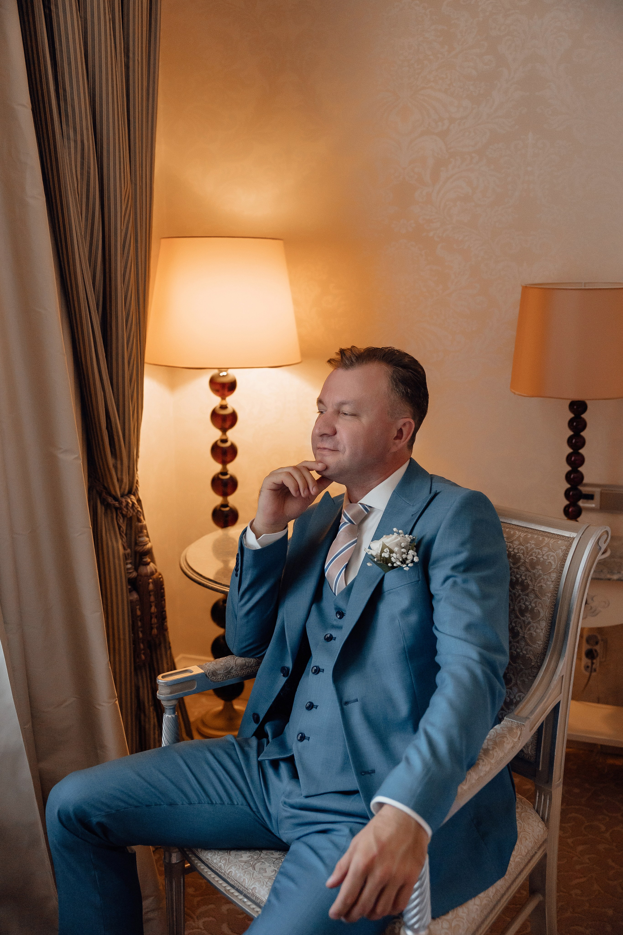 Свадебная фотосессия в Radisson Collection Hotel Moscow. Свадебный фотограф в Москве Дарья Олендарёва