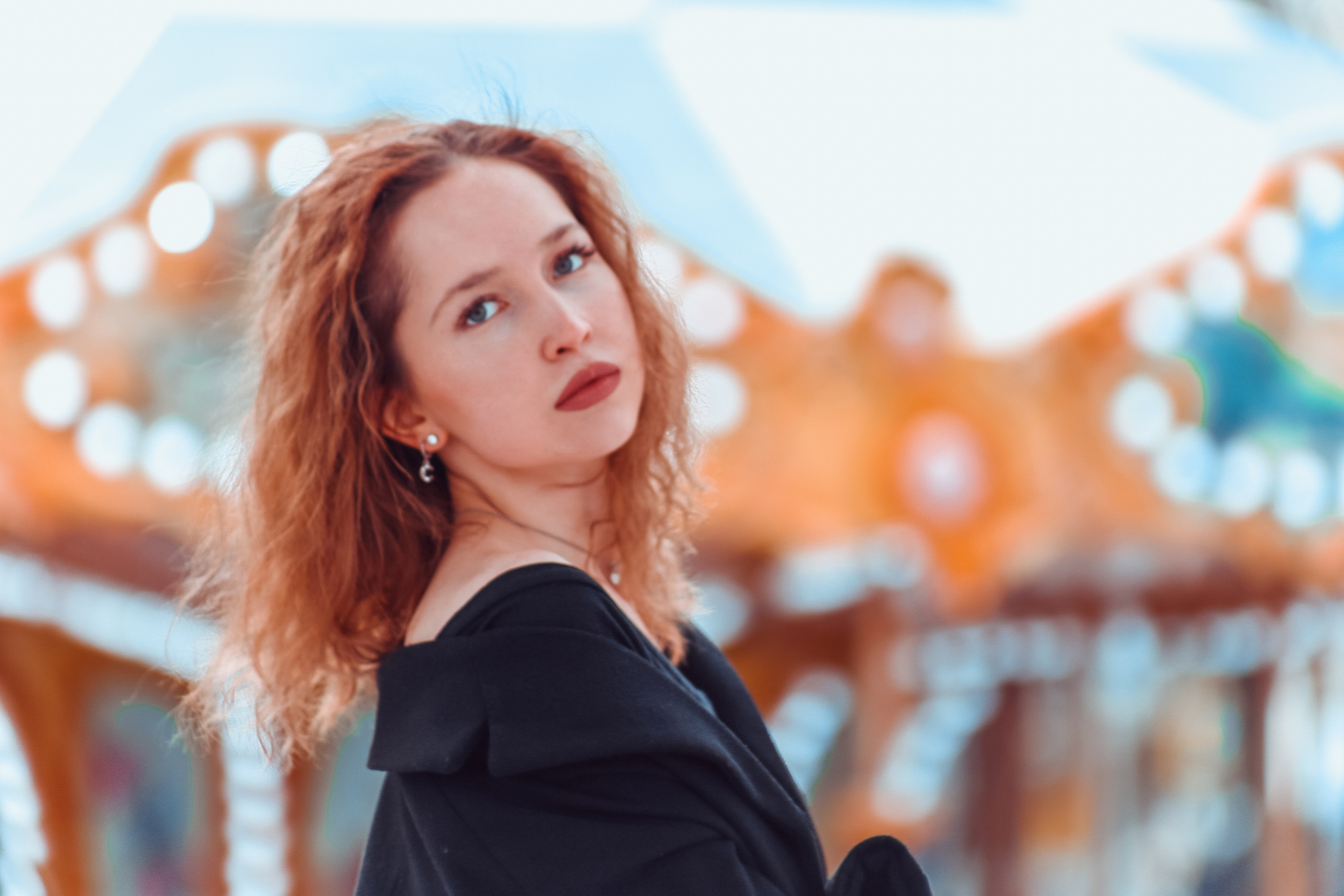 Алина в городе. Фотограф Пермь. Фотосессия в фотостудии Перми и на свежем воздухе