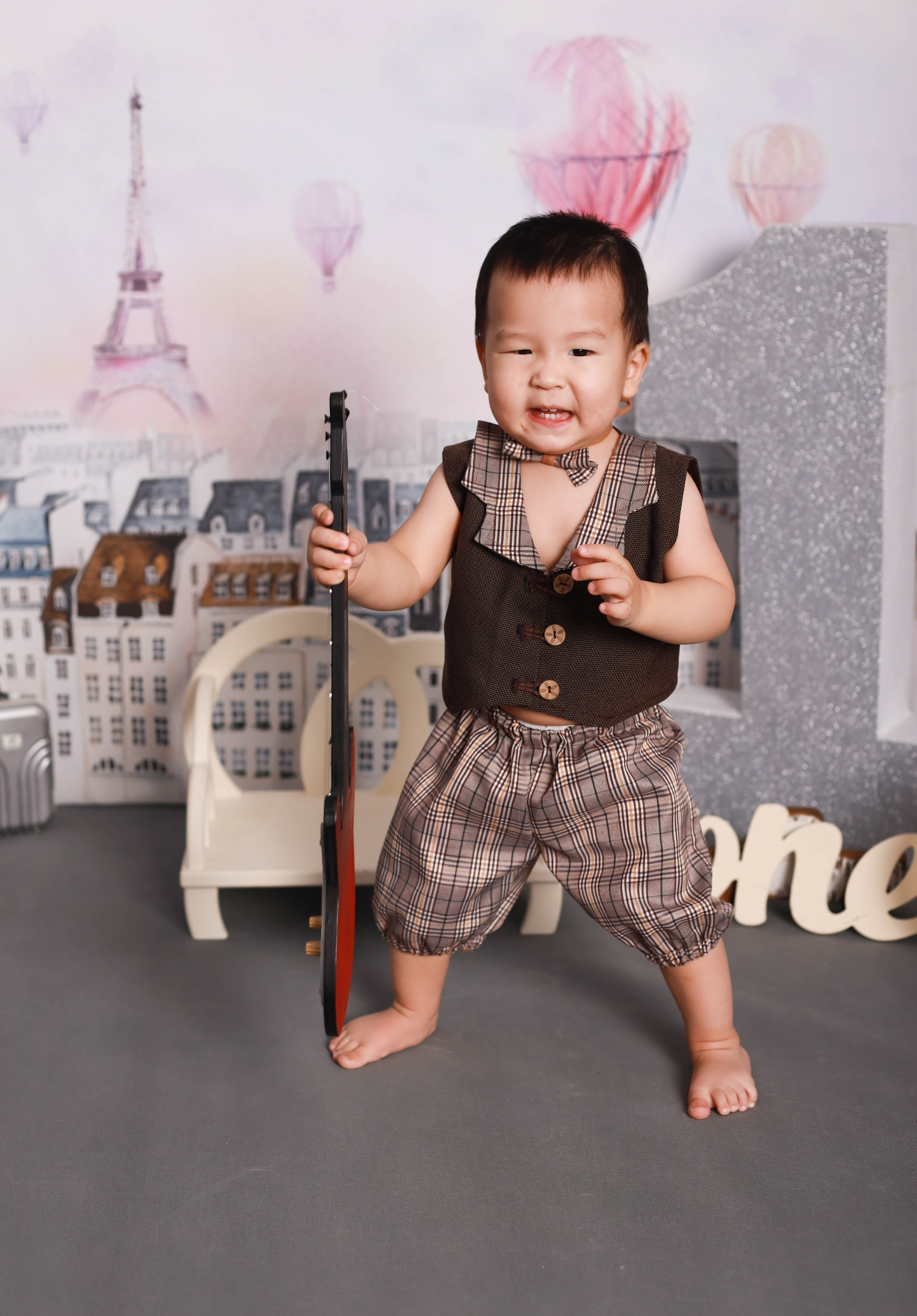 9-12 месяцев. Фотограф беременности, новорожденных и детей до года в Астане