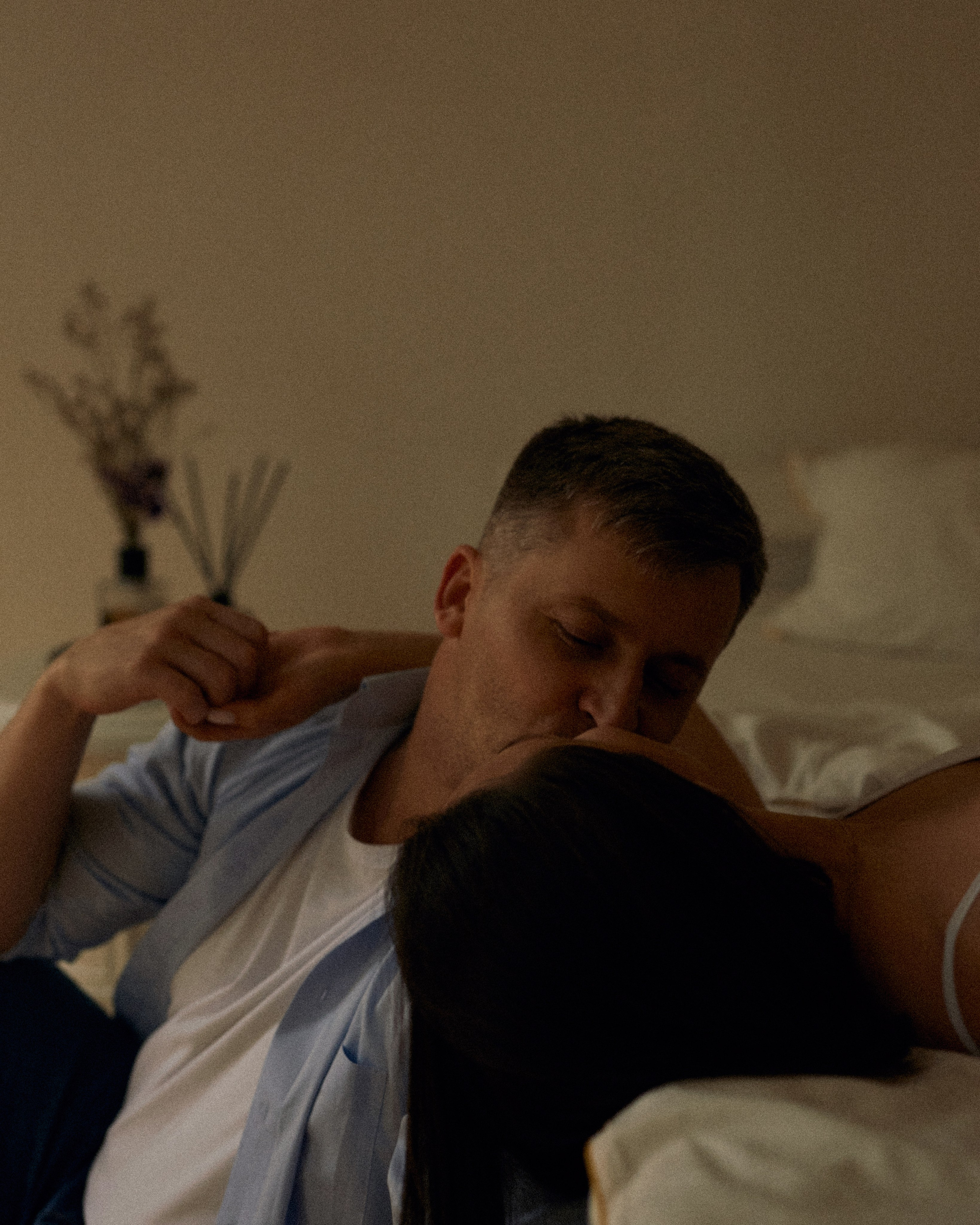 Мы сегодня дома