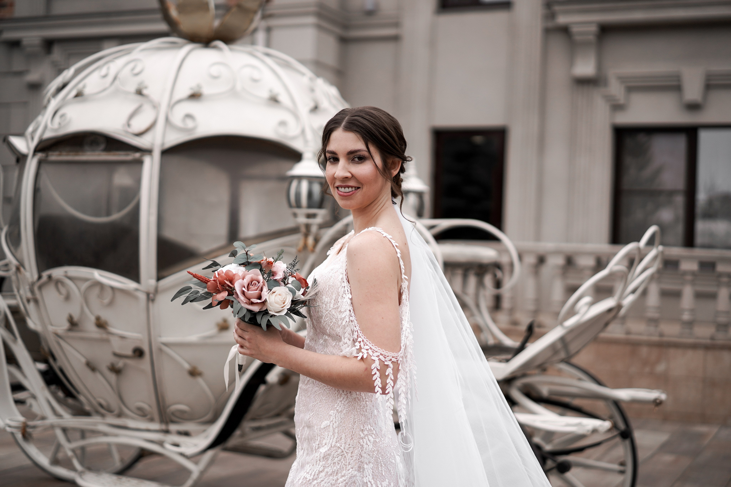 Свадебная фотосессия в Графском парке. Ростов-на-Дону. Свадебный фотограф в Ростове-на-Дону. Таинство Крещения и Венчания, семейные фотосессии. Алёна Чёботова