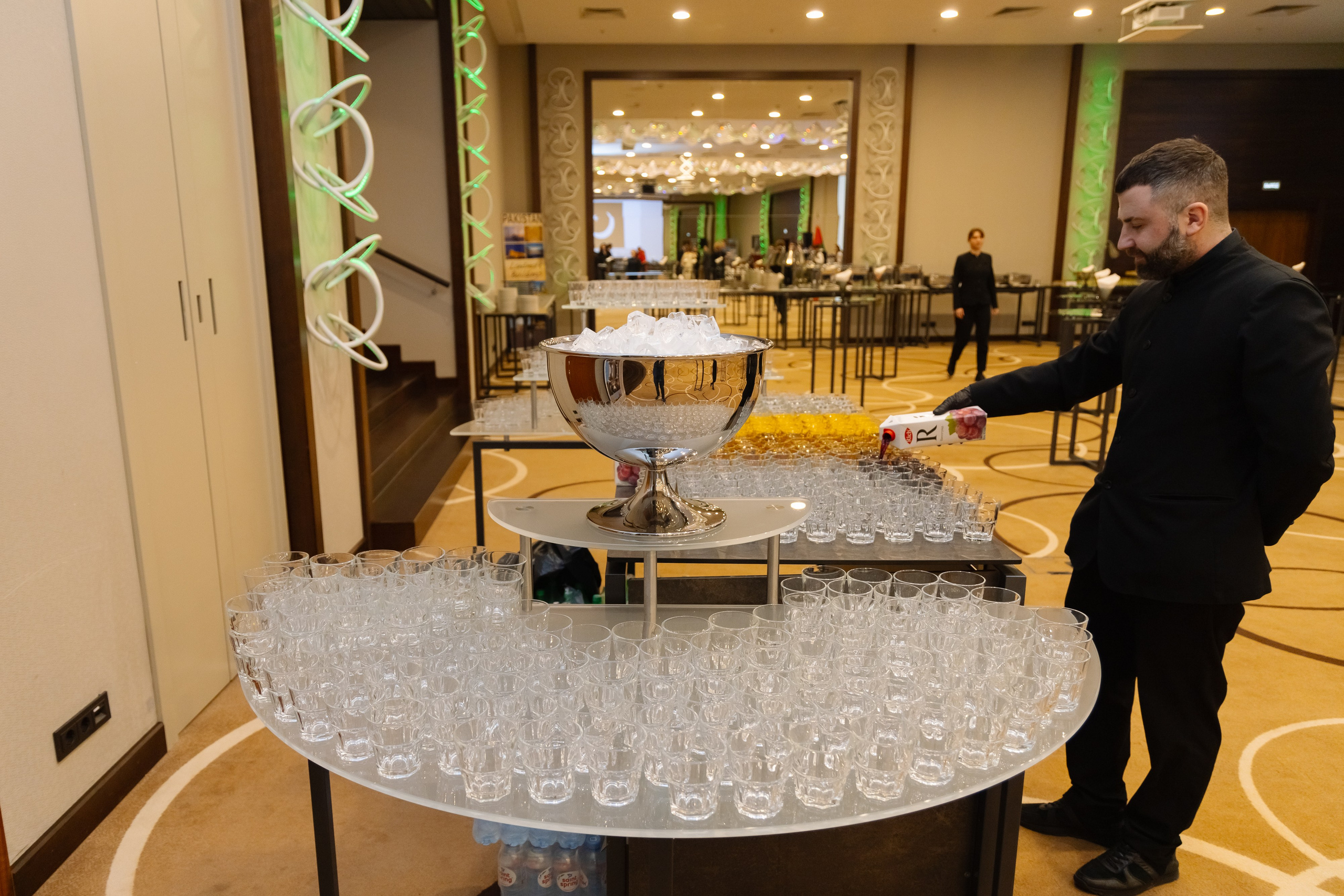 Фотосъемка делегации Пакистана в Беларуси в отеле Марриотт. Свадебный фотограф в Минске/Беларуси Сергей Спиридонов