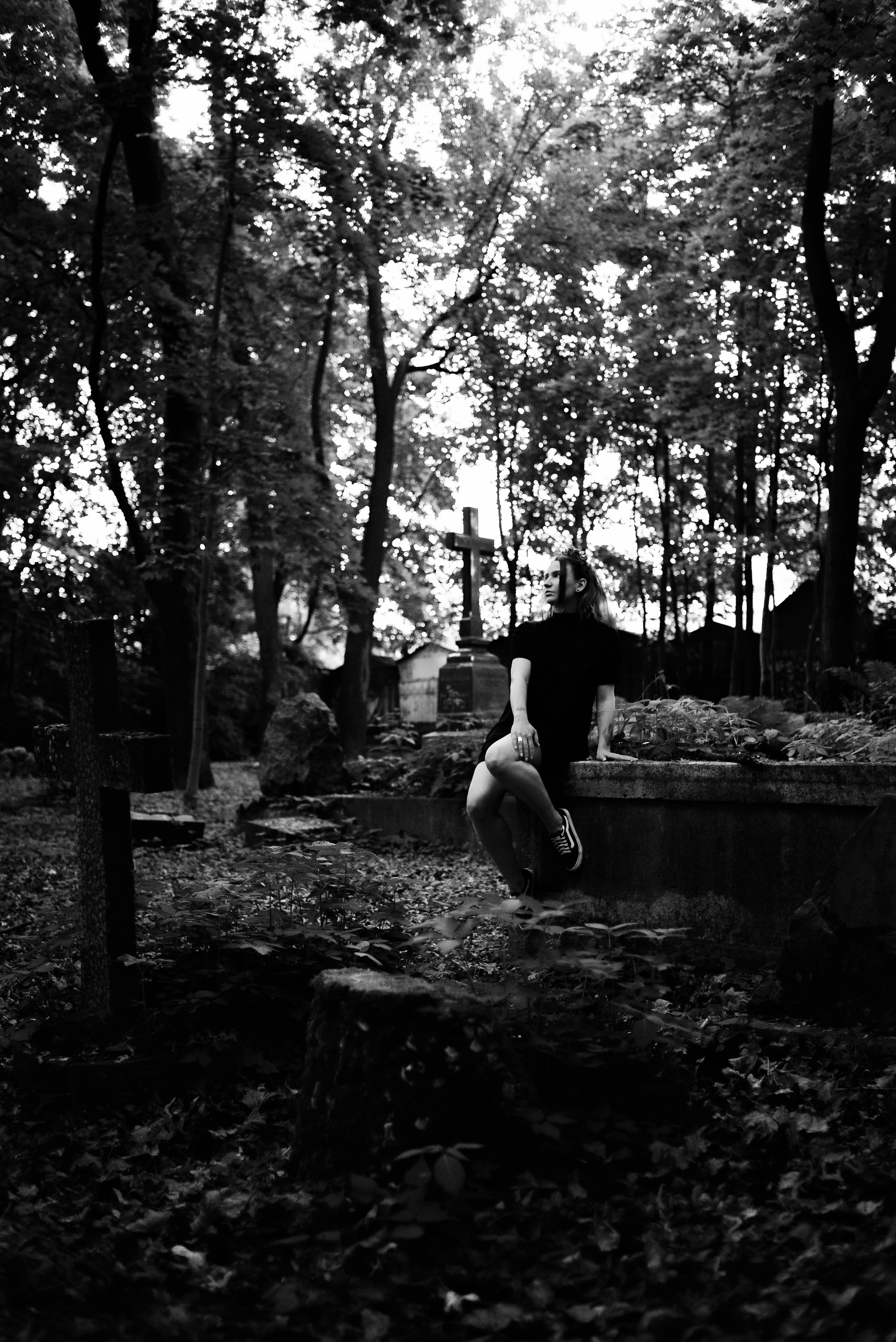 Аня.Cemetery. Фотограф в Санкт-Петербурге. Диана Шкутова