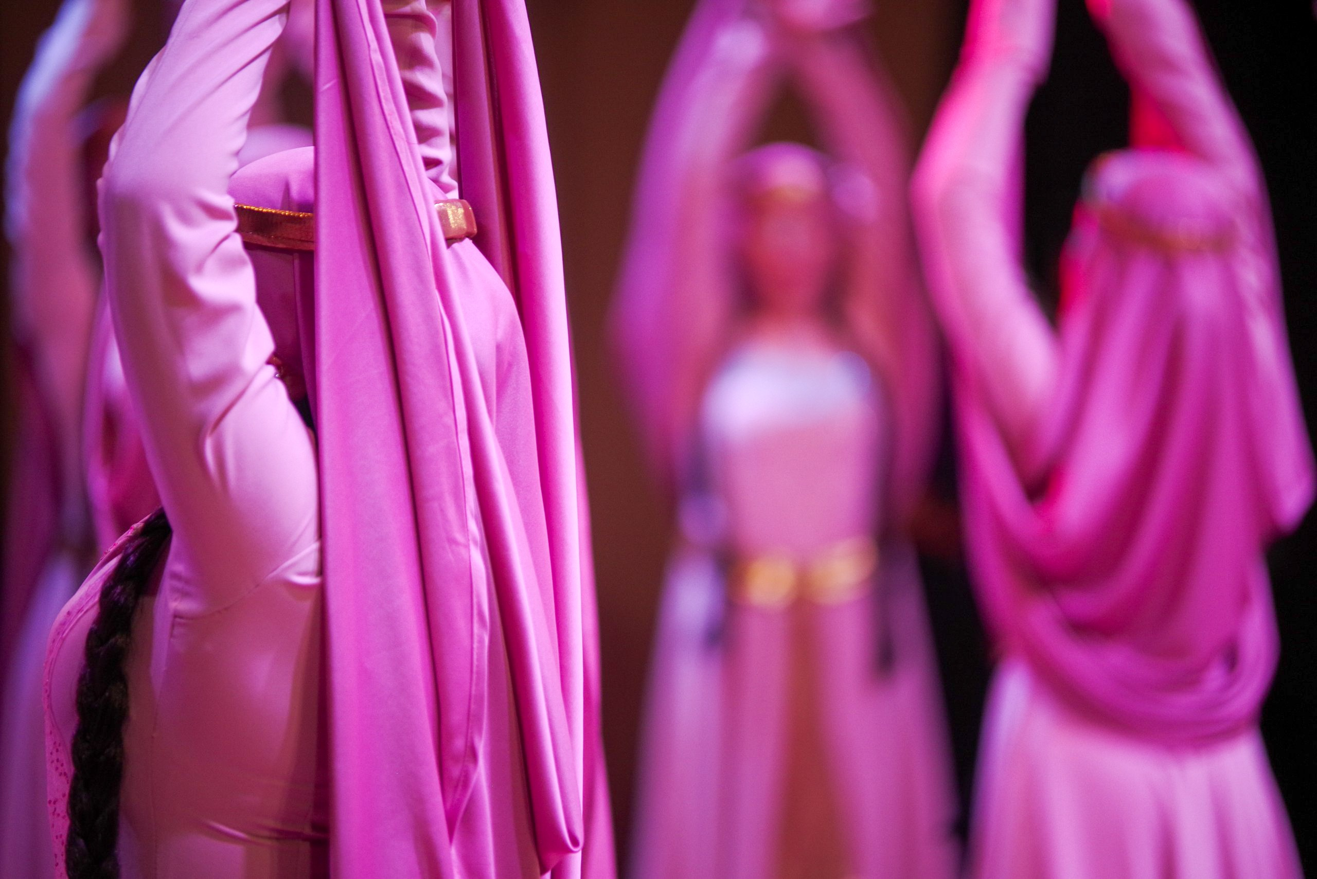 Грузинский танец. Портретный фотограф Денис Милютин