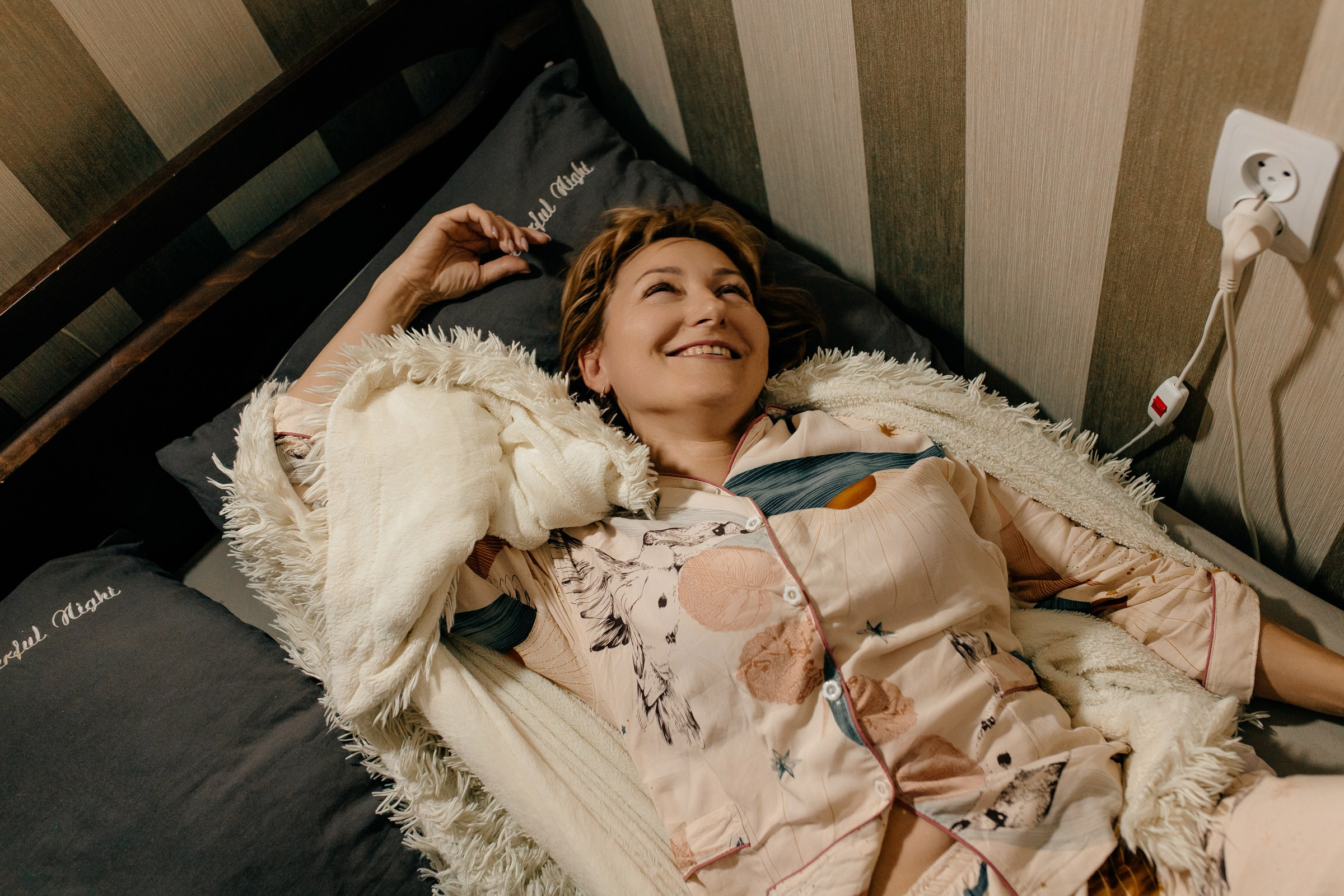 Домашний лайфстайл (утро). Ирина. Июнь 2025. Фотограф Пермь. Свадьбы. Семья и дети, школа, д. сад. Фотокниги