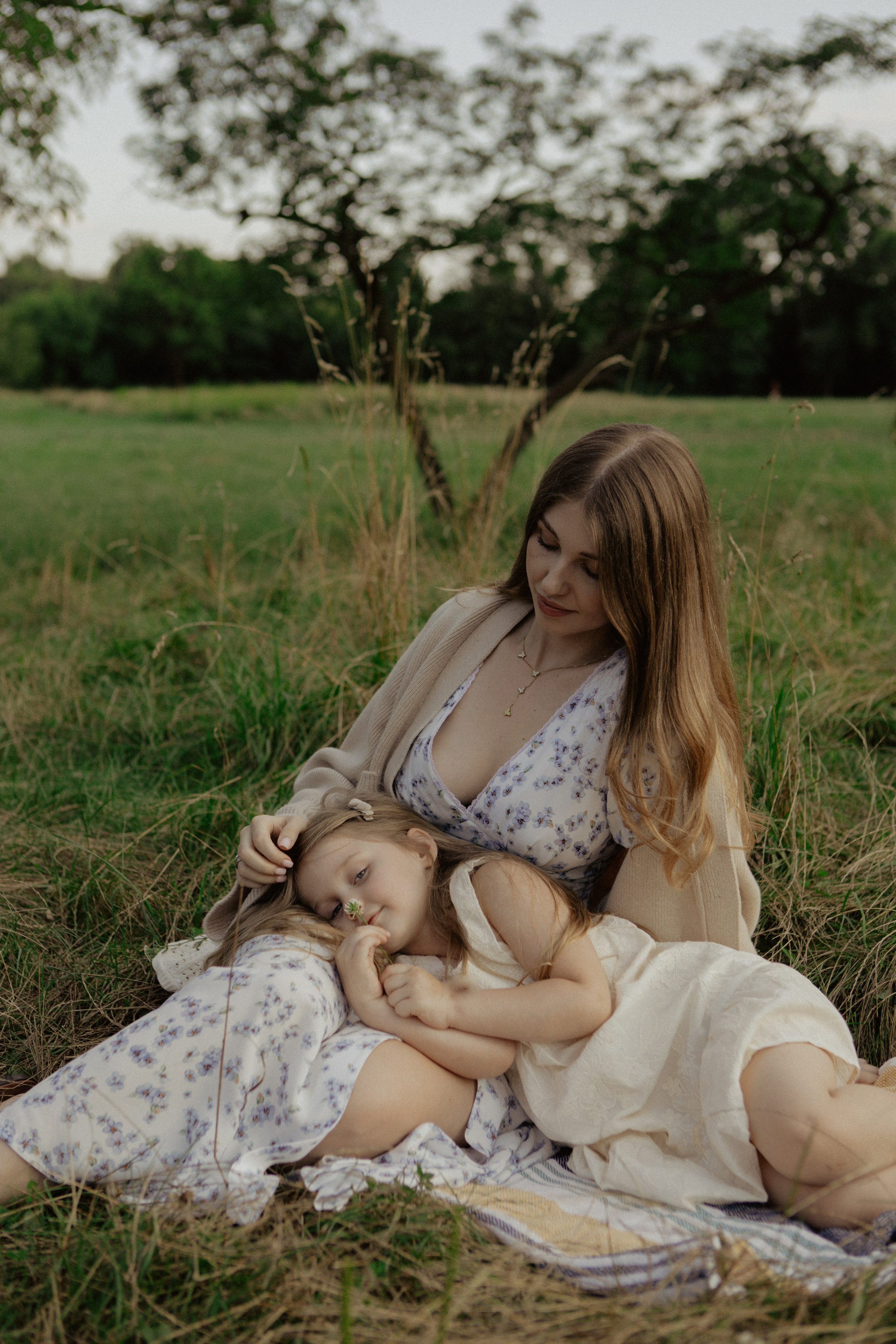 Daria and Eva. Photographer Lisbon|Portugal Nadiya Kharytonenko