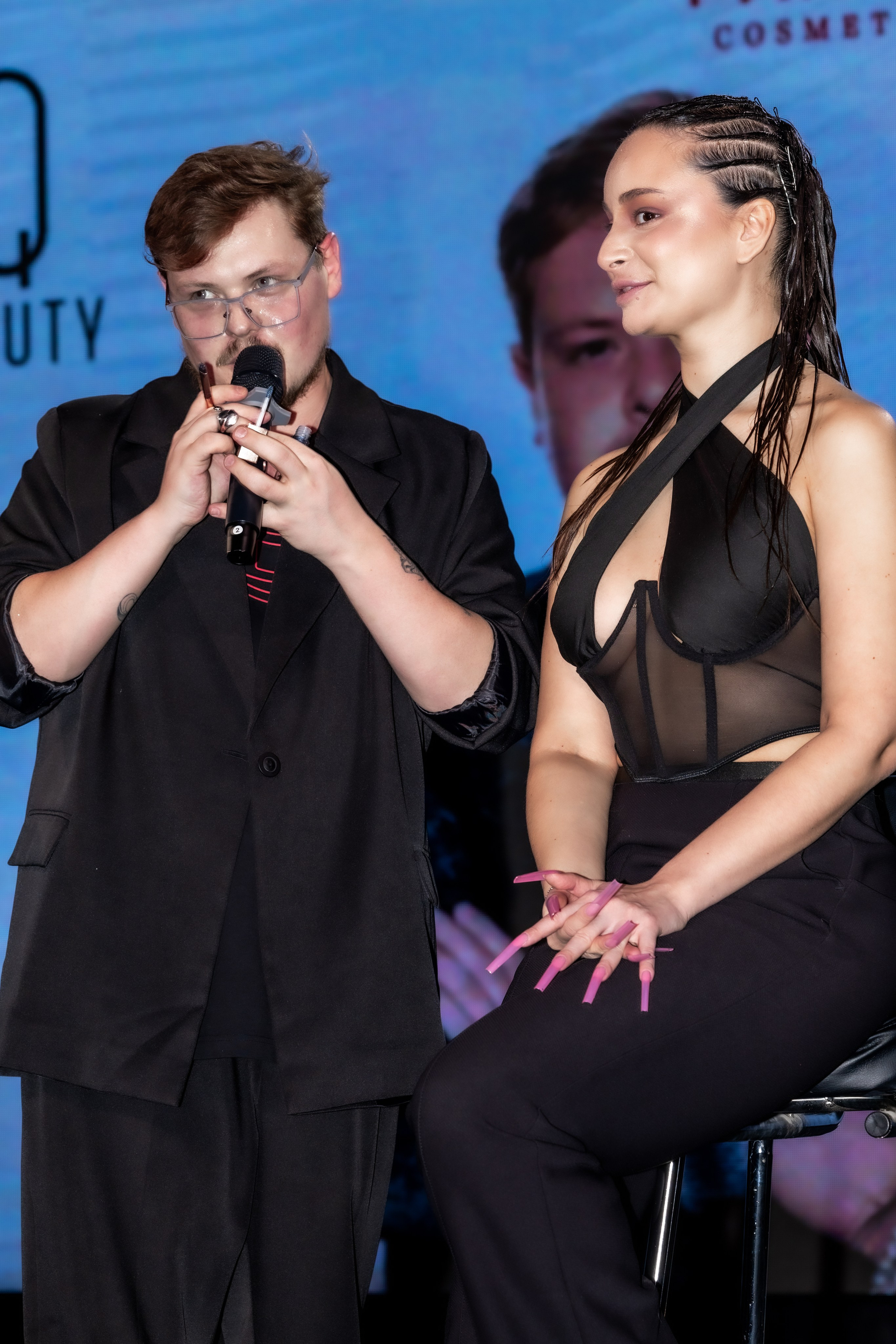 Мастер-класс по макияжу на Модной волне от Ивана Смирнова, звездного визажиста. Студия фото, видеографии и мультимедийного дизайна в Москве Multi Frame Studio