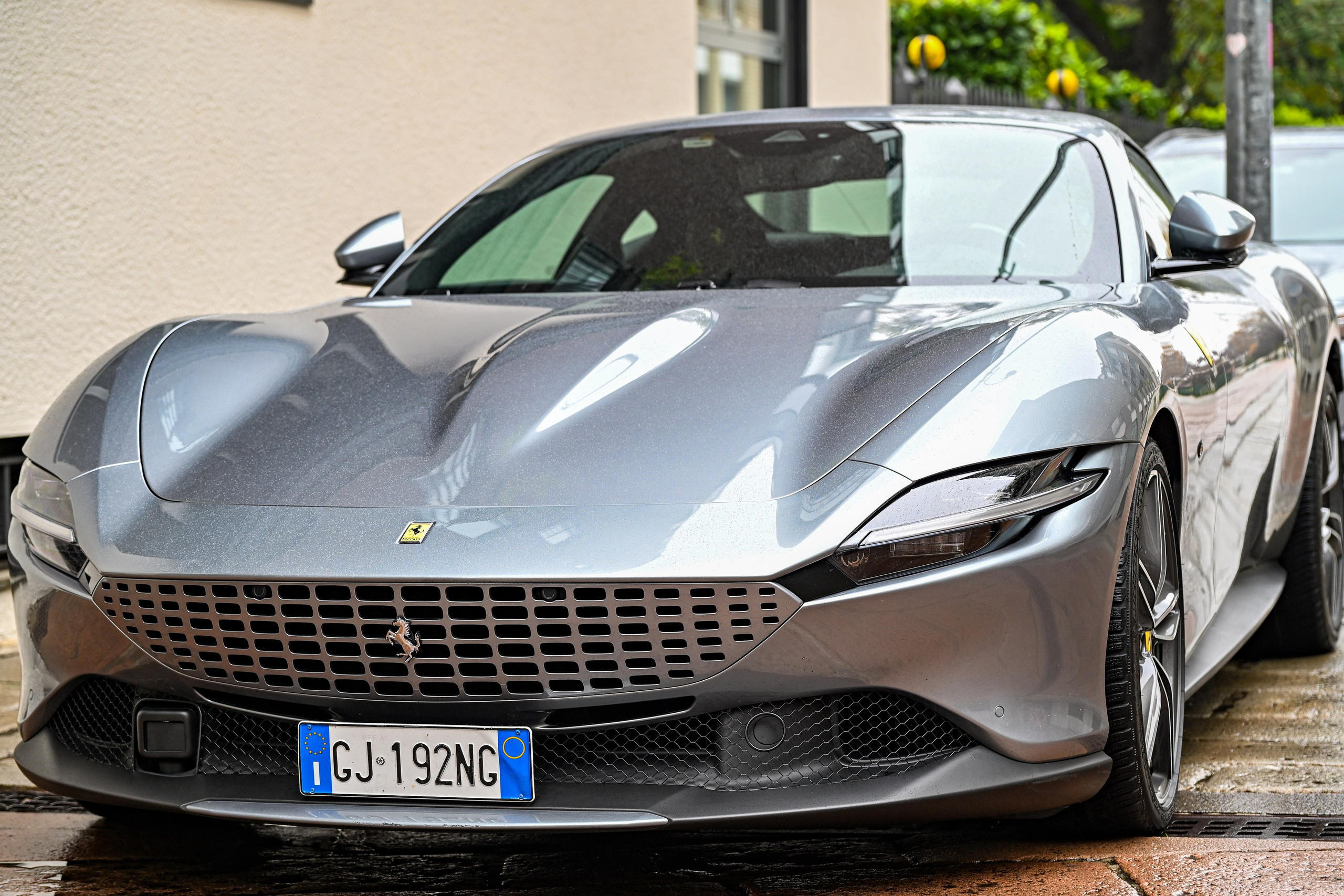 Milano: Navigli, City, Trams. Фотограф Минск