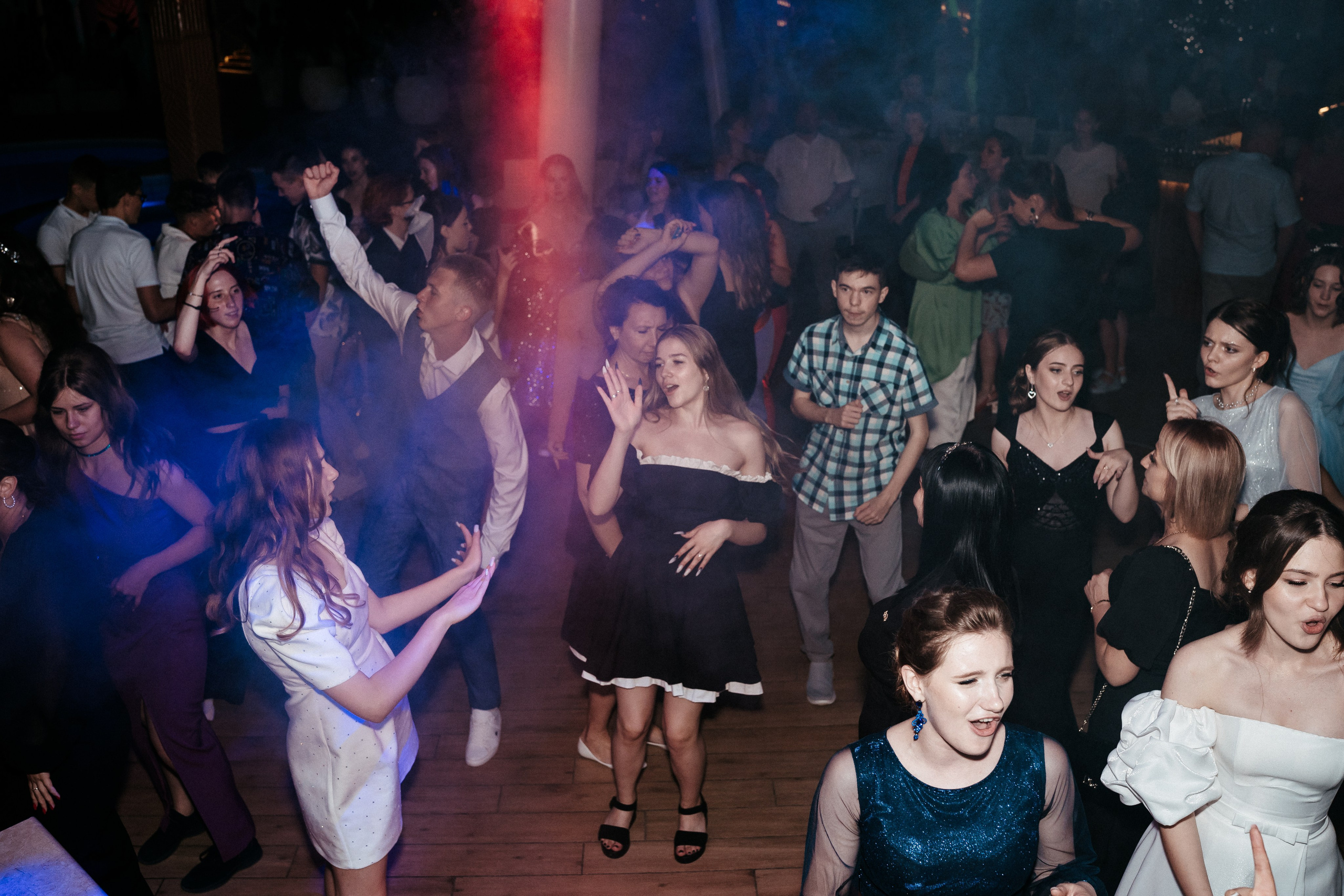 Выпускной «Ribiza». Свадебный фотограф в Симферополе