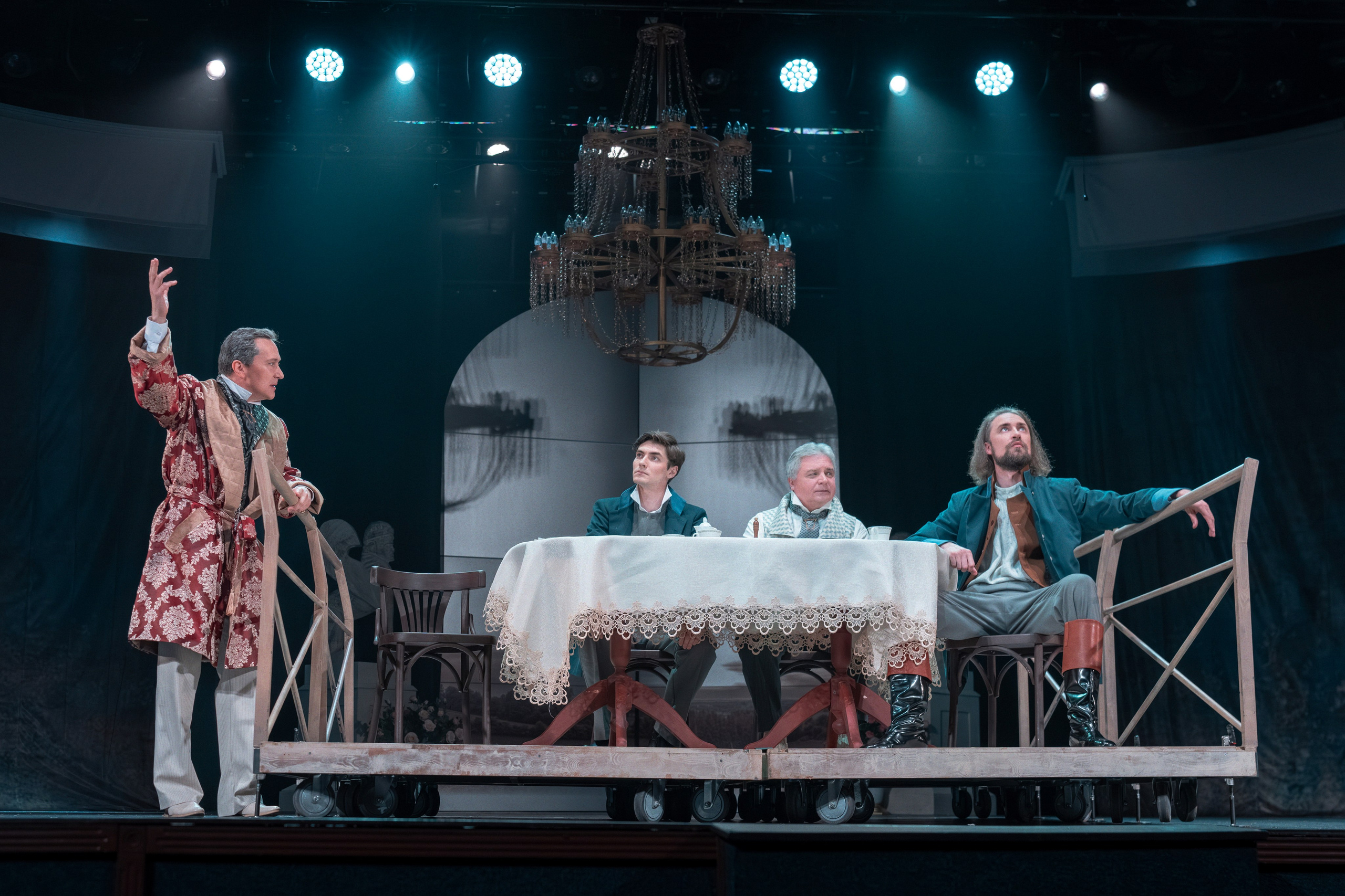 Театр Роста: Отцы и Дети. Сайт фотографа Сергея Абрамова