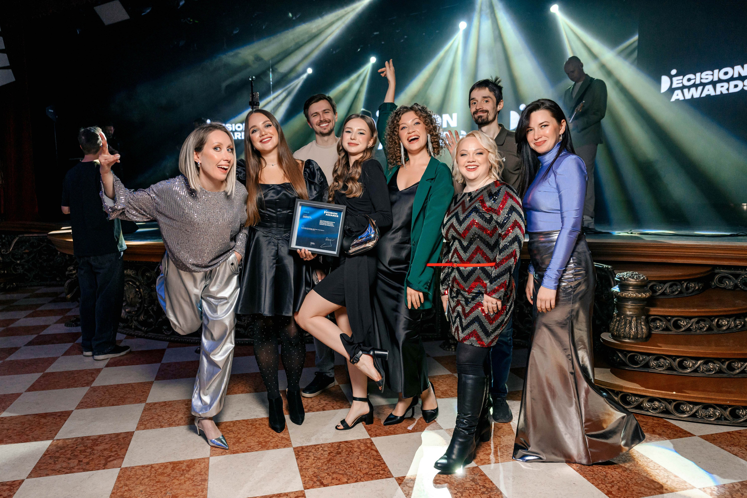 INNOVATE GROUP. Максим Комаров — Профессиональный фотограф