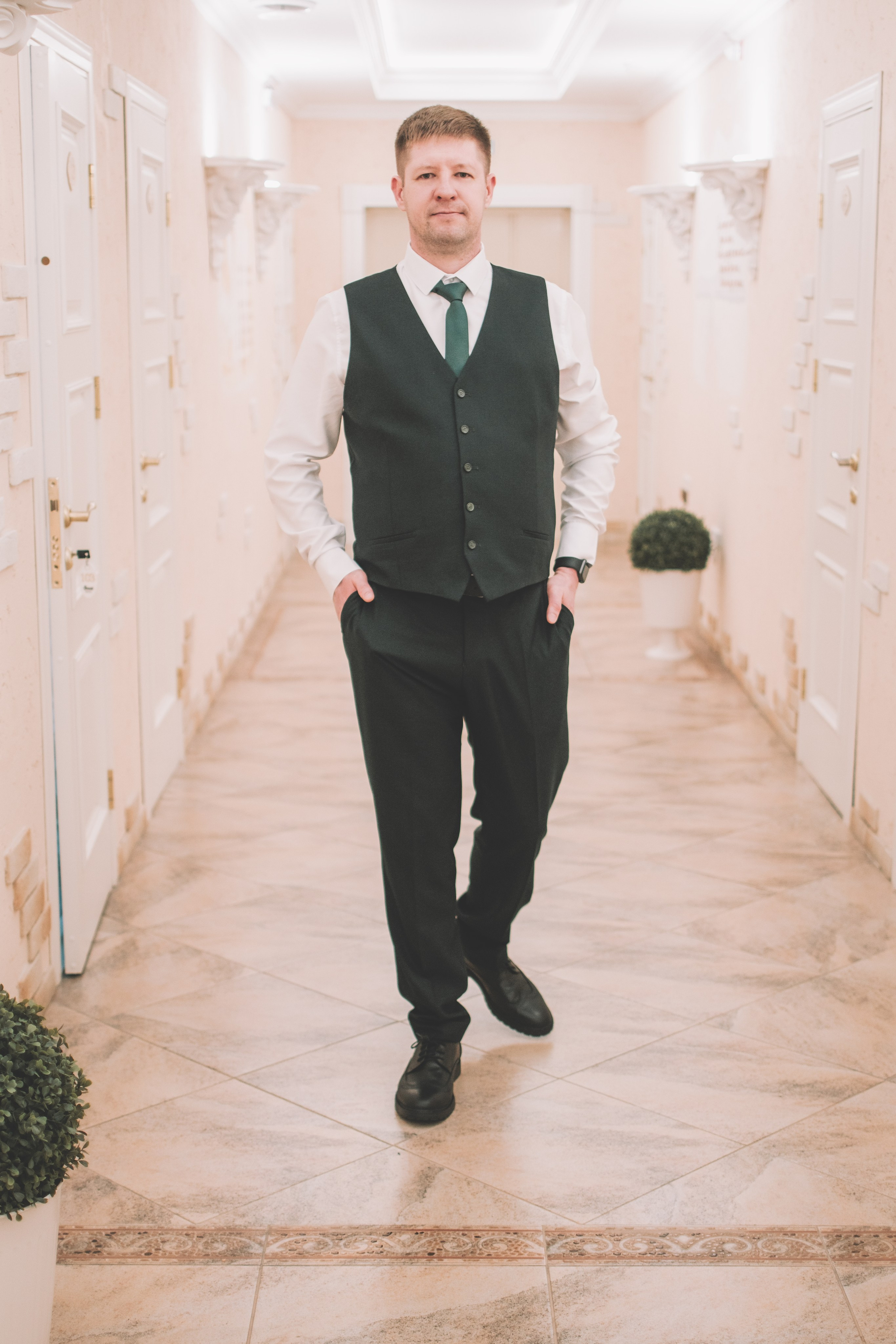 26.04.2025 (Фотосессия, роспись в Онии + фото с банкета). Семейный и свадебный фотограф Губкинский и Ставрополь