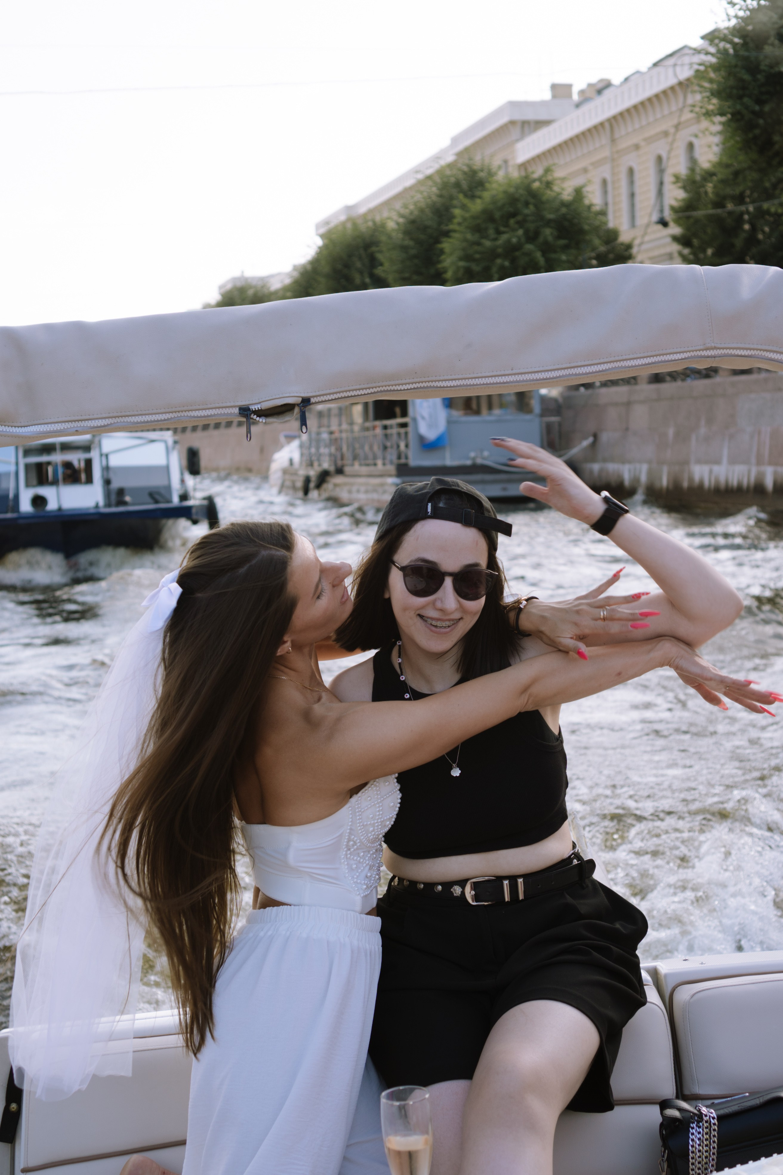 ДЕВИЧНИК НА КАТЕРЕ. Профессиональный фотограф, Санкт-Петербург — Виктория Богомолова