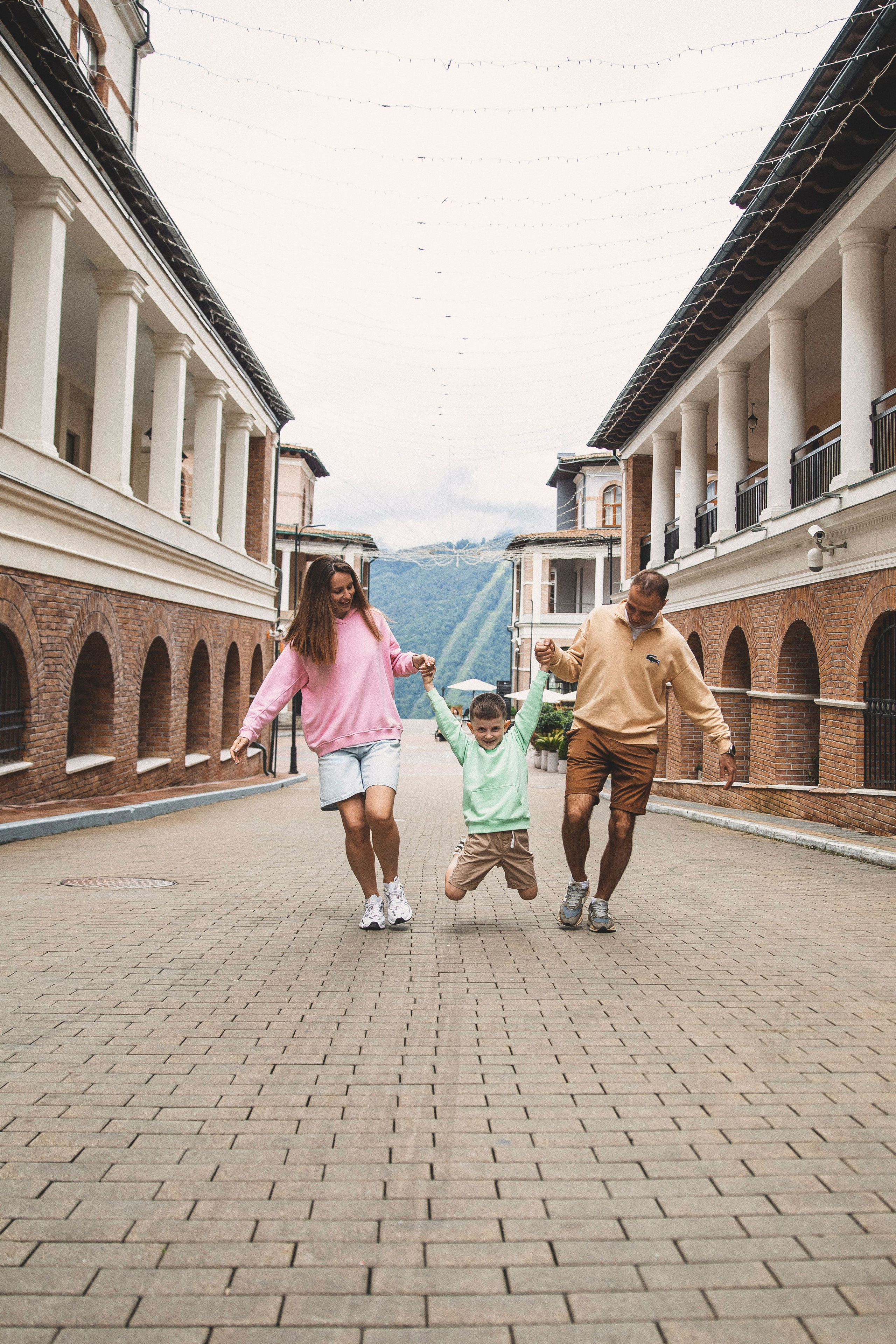 Александра и семья, Красная поляна. Свадебный и семейный фотограф Колоскова Мария (Сочи и весь мир)