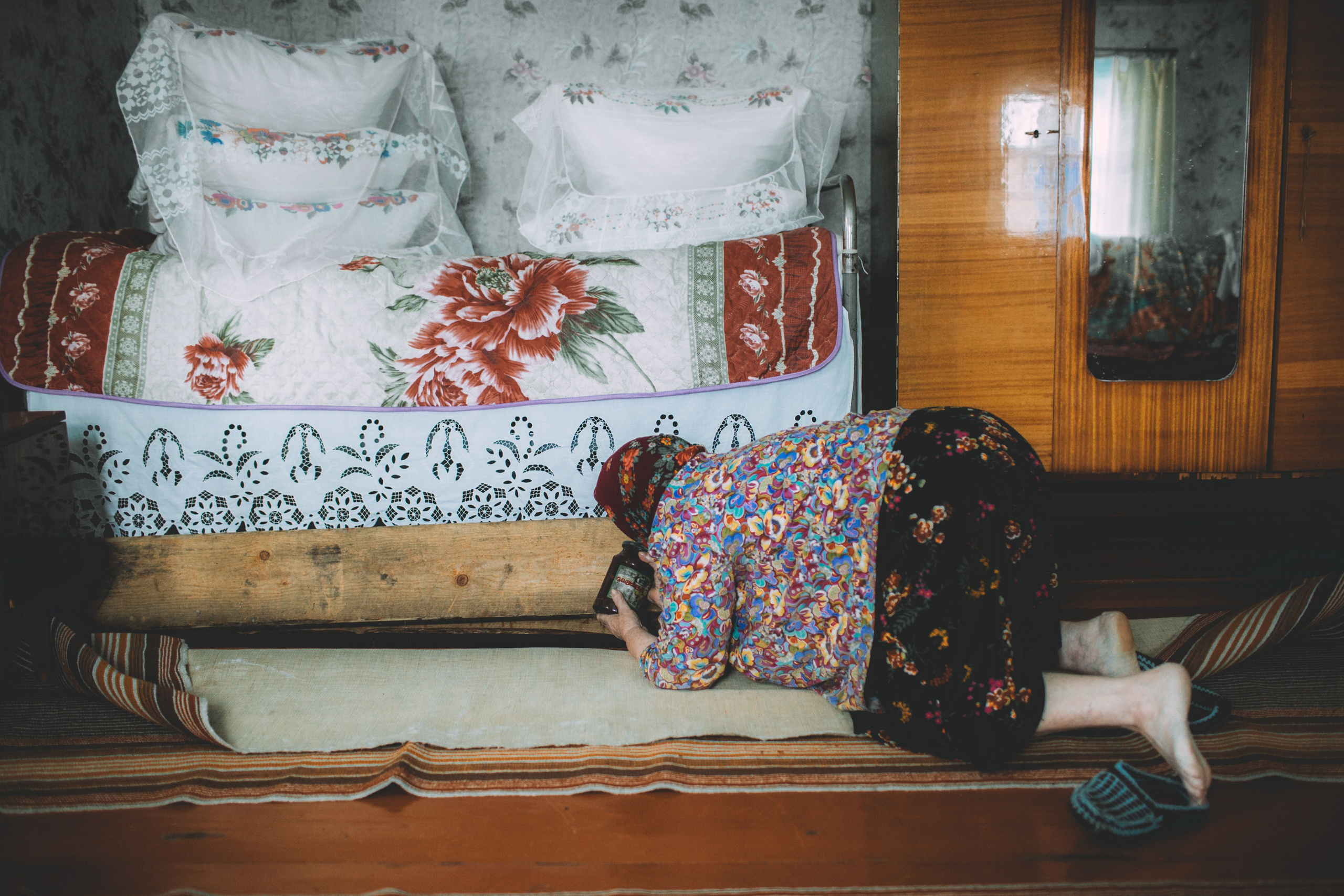 PROJECTS. Nastya Marchenko — based in Moscow Art and Documentary photographer. Works with memory, revelation, vulnerability & human states worldwide