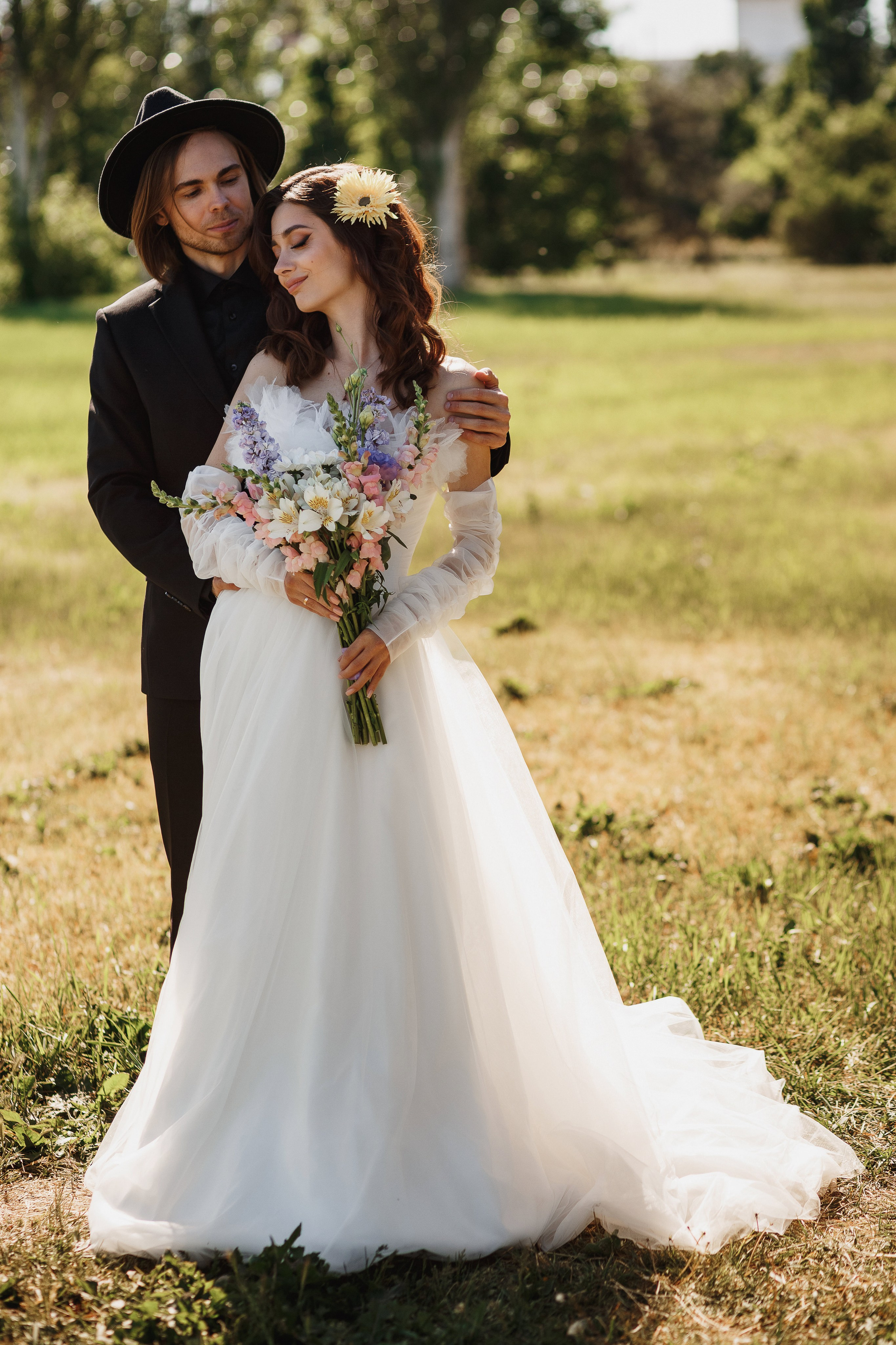 Свадебная фотосессия Михаила и Валерии на Чеховской набережной. Свадебный и семейный фотограф в Таганроге Бакарюк Антон