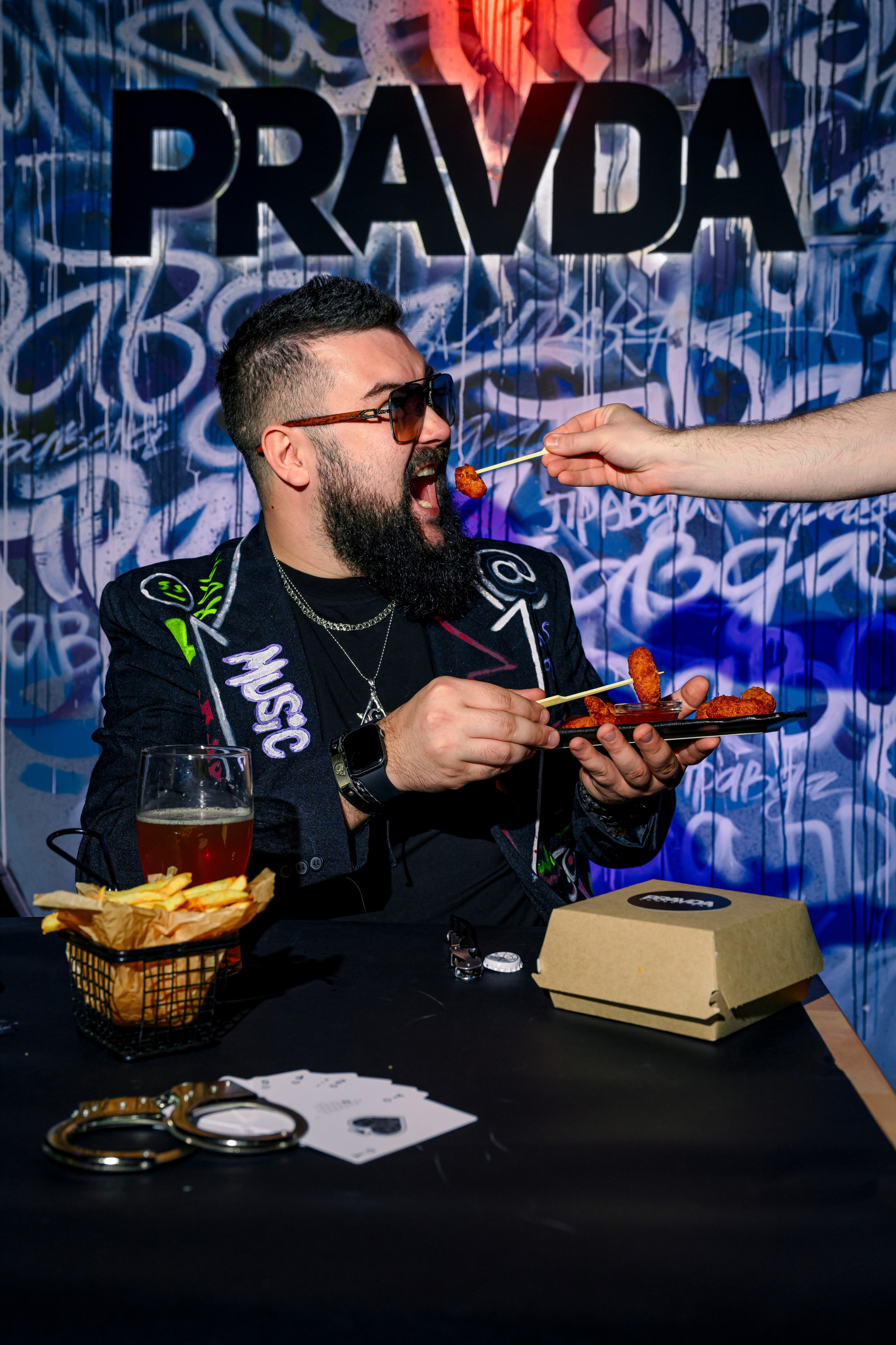 PRAVDA. Максим Комаров — Профессиональный фотограф