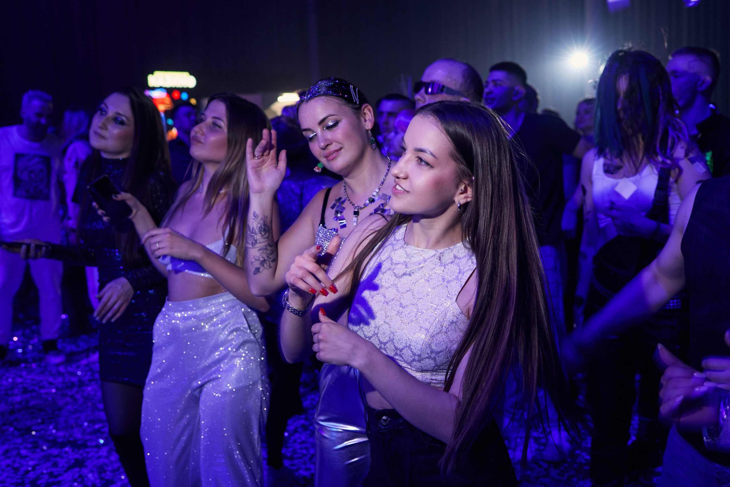 Космический новый год / K-Holding. Другой взгляд на фотографию