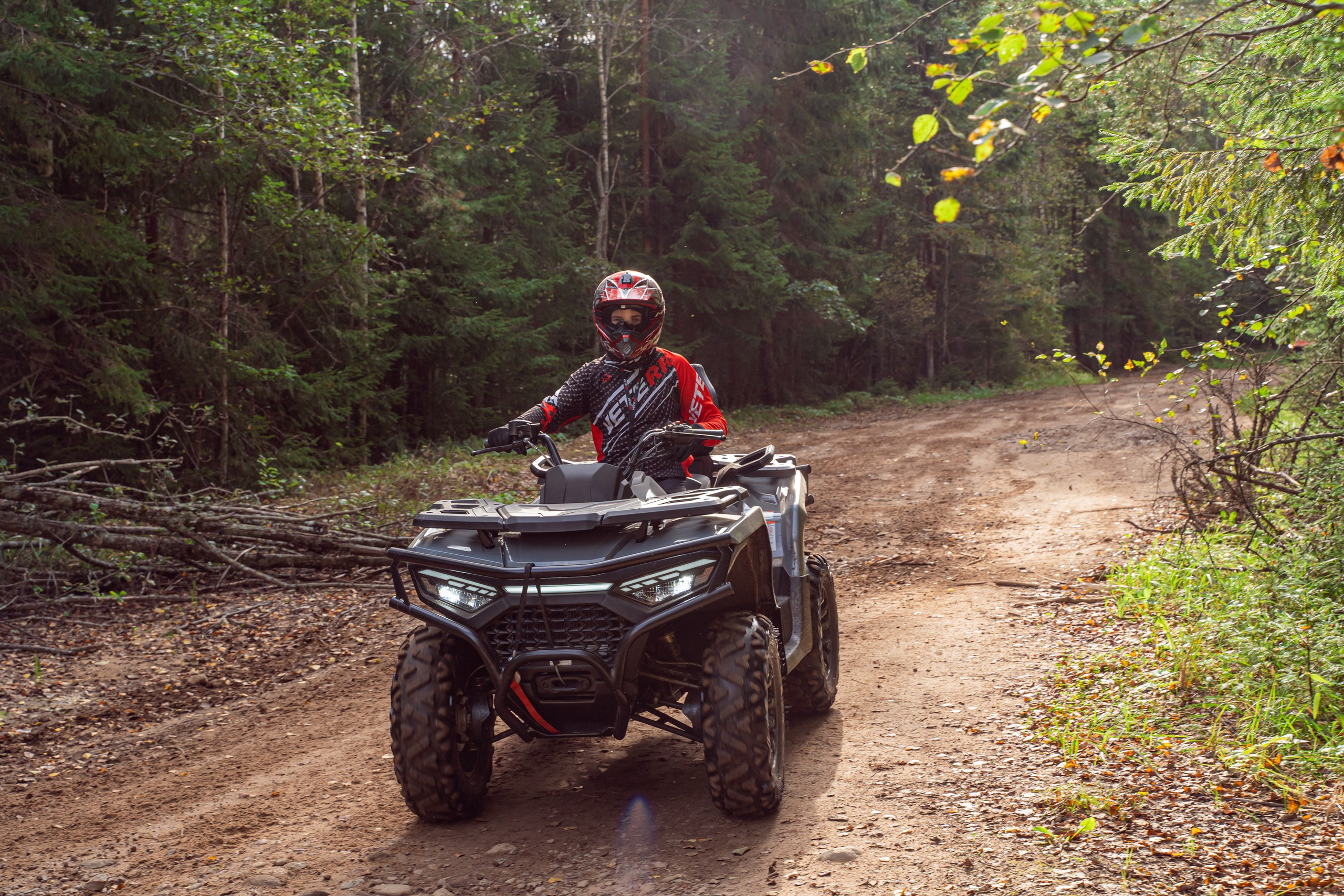 Квадровыезд —спортивный репортаж в Ленинградской области. Свадебный, семейный, портретный, репортажный фотограф в Санкт-Петербурге