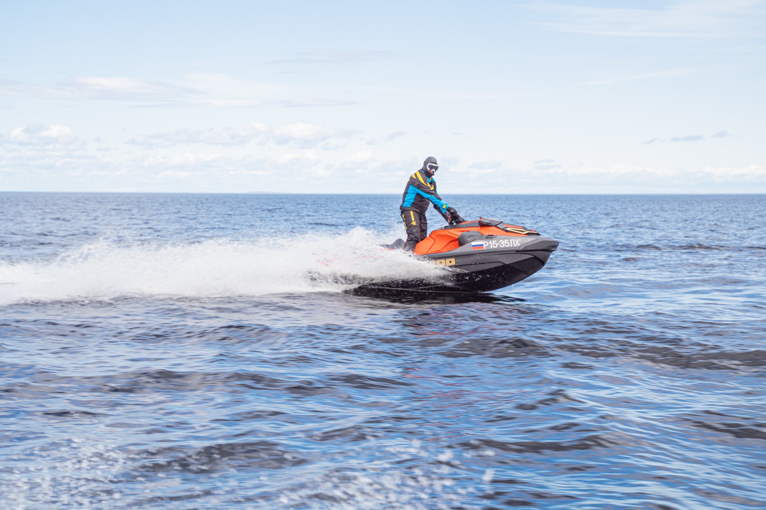 Гидровыезд в Коневский мужской монастырь. Свадебный, семейный, портретный, репортажный фотограф в Санкт-Петербурге