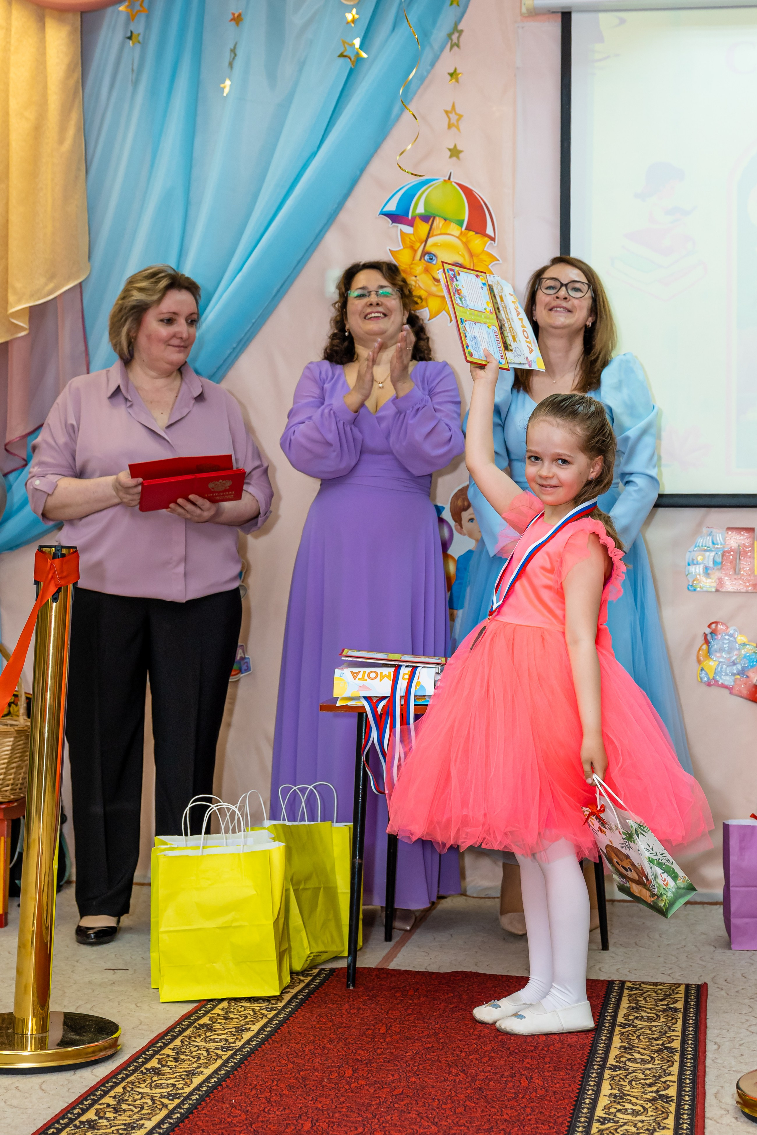 Выпускной в ДС. Ирина Носова - семейный и детский фотограф