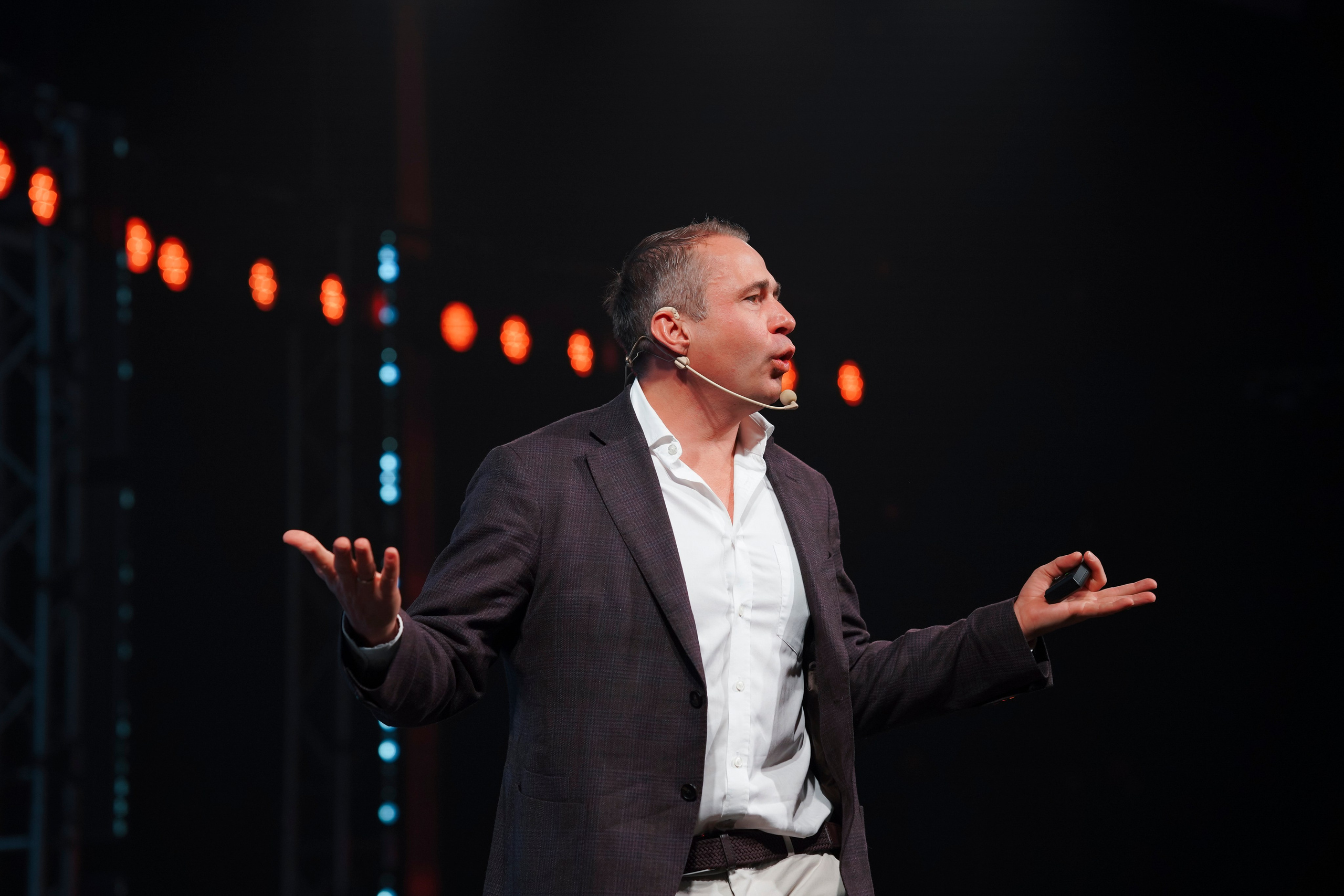 Тур Оскара Хартманна «ОХОТА ЗА ЕДИНОРОГАМИ». Фотограф Екатерина Алексеева