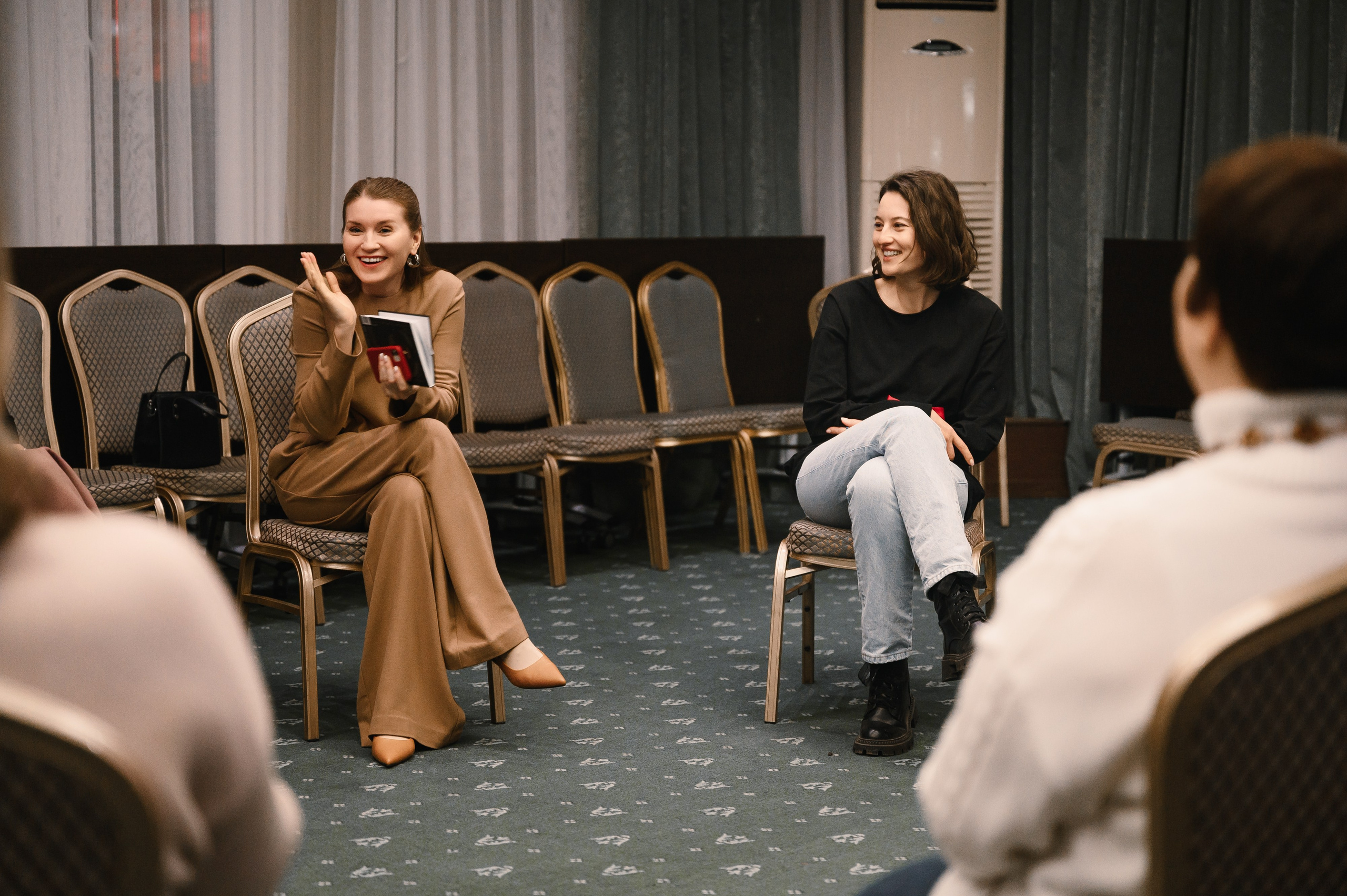 «Театр в квадрате». Клуб Читалка. Wedding and family photographer USA