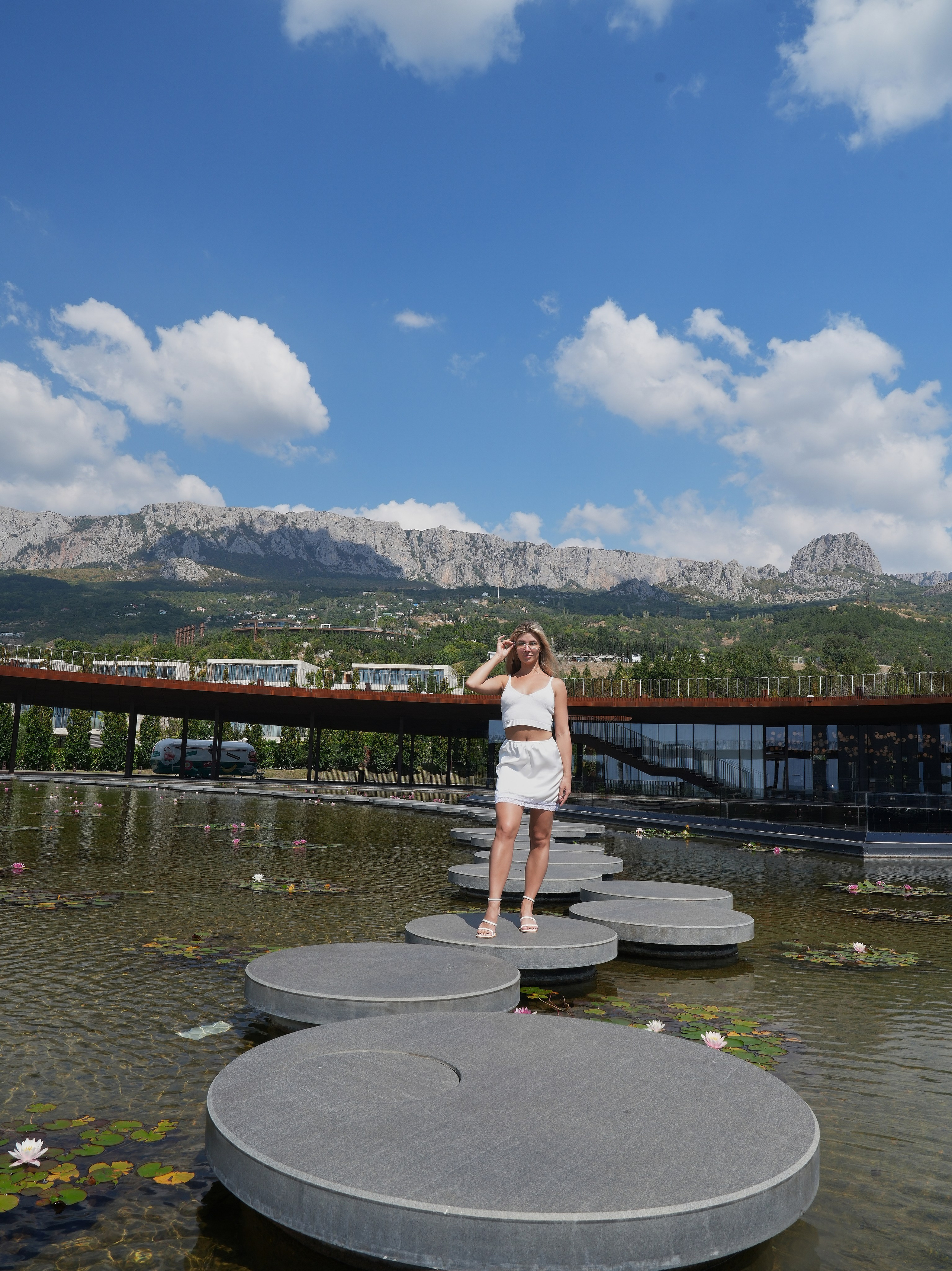 Семейная прогулка 4 человека. Свадебный фотограф Виктория Роса