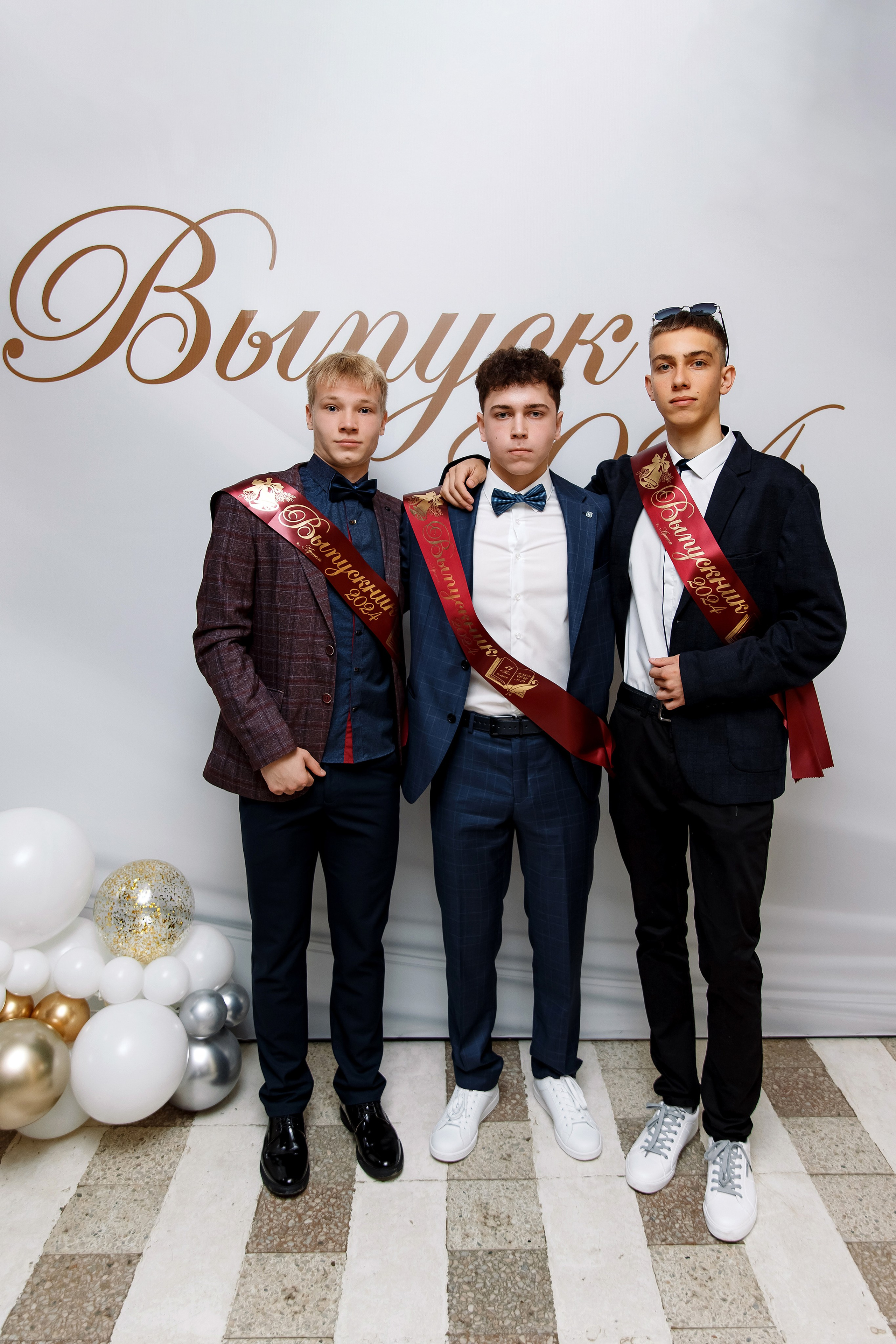 11 класс Последний звонок. Фотограф Любовь Корниенко, Примоский край