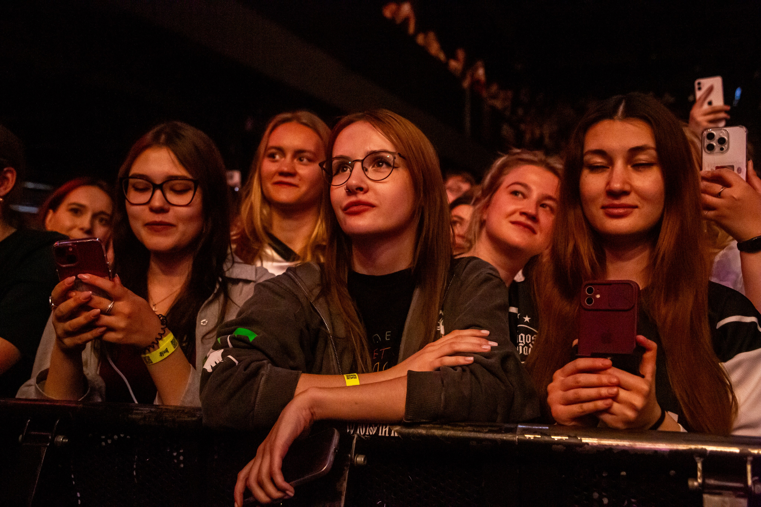 SQWOZ BAB. Фотограф из Санкт-Петербурга Валерия Ленских