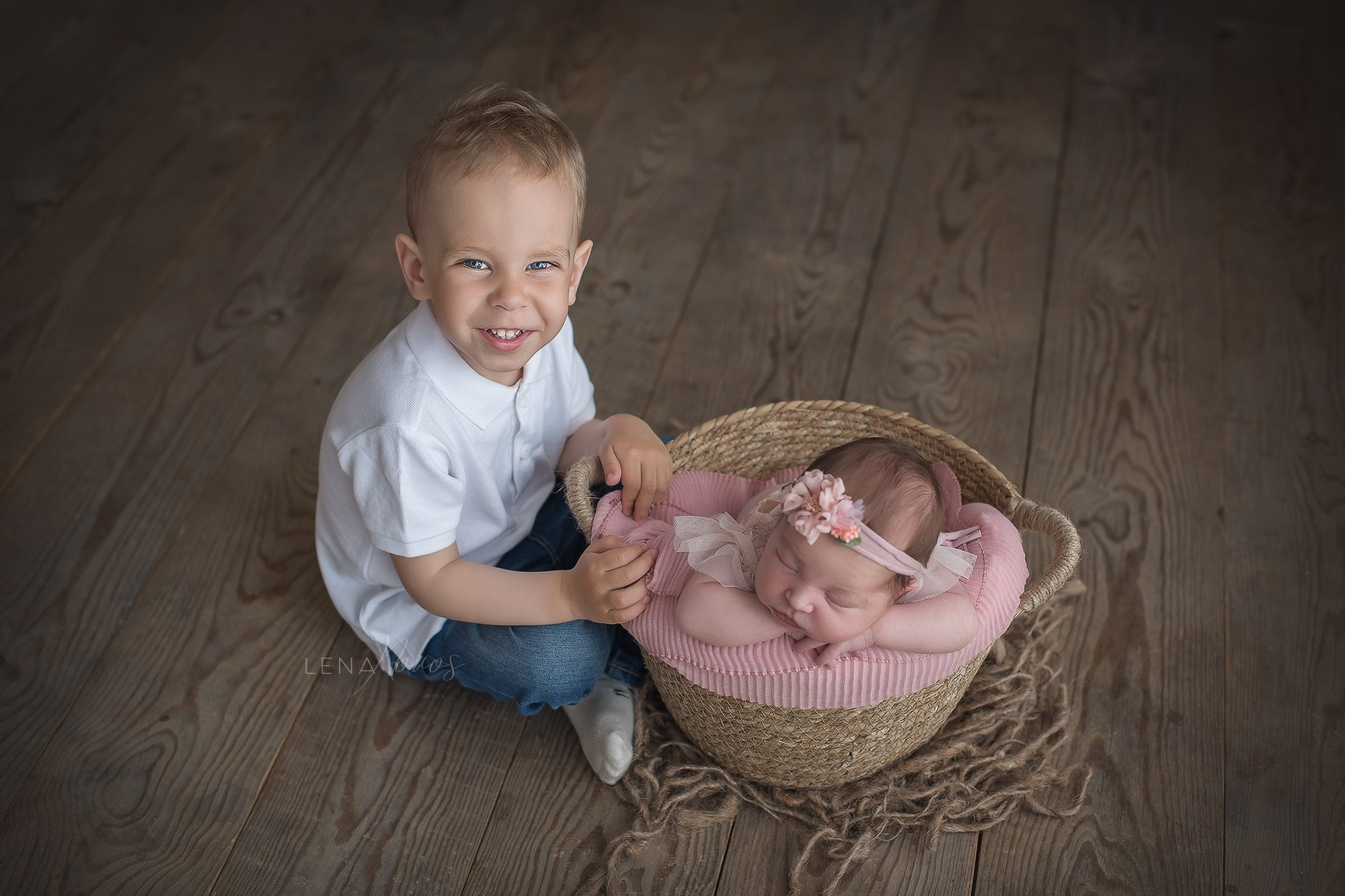 Новорожденные малыши владивосток. Детский и семейный фотограф Елена Новоселова в г. Владивосток