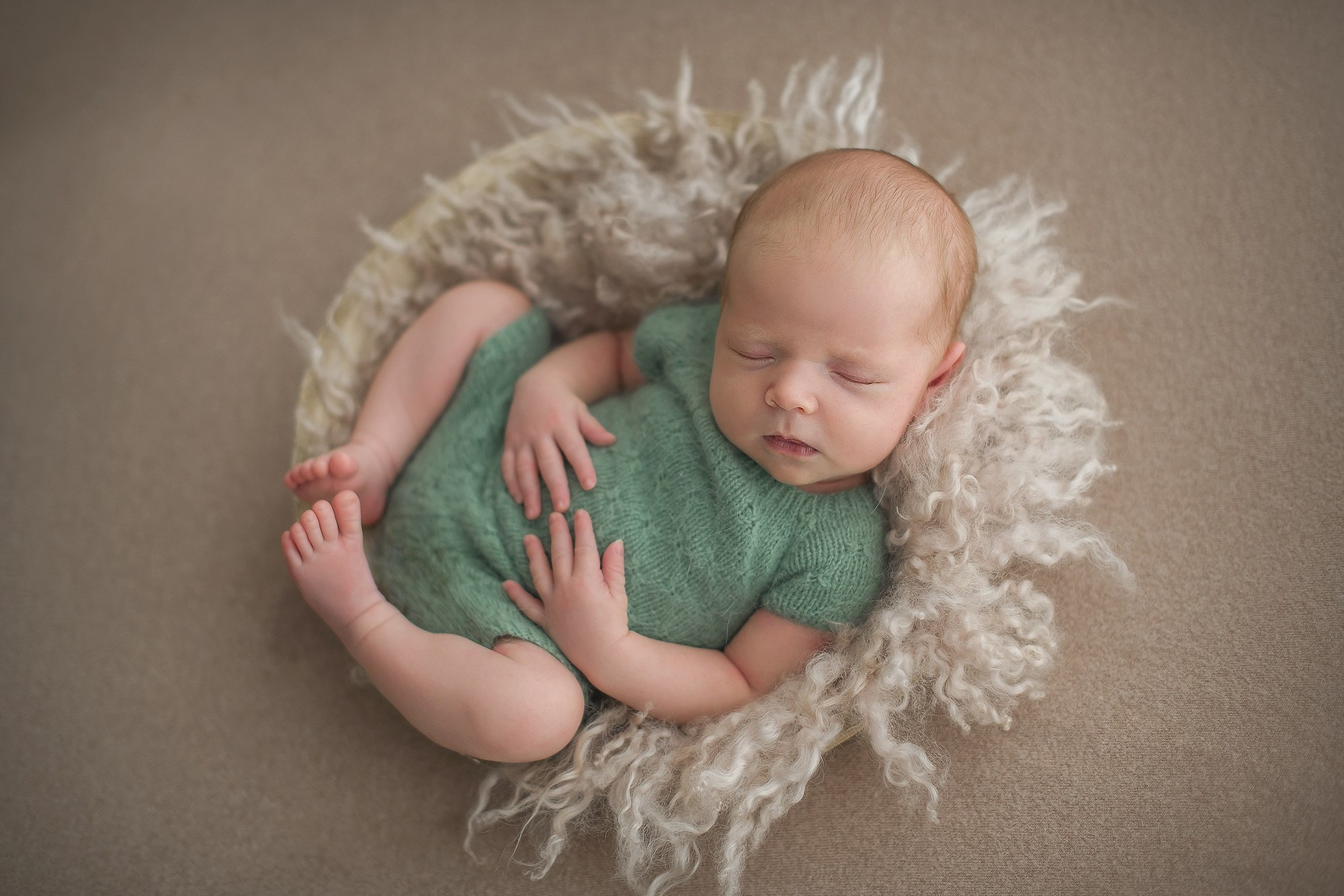 Новорожденные малыши владивосток. Детский и семейный фотограф Елена Новоселова в г. Владивосток