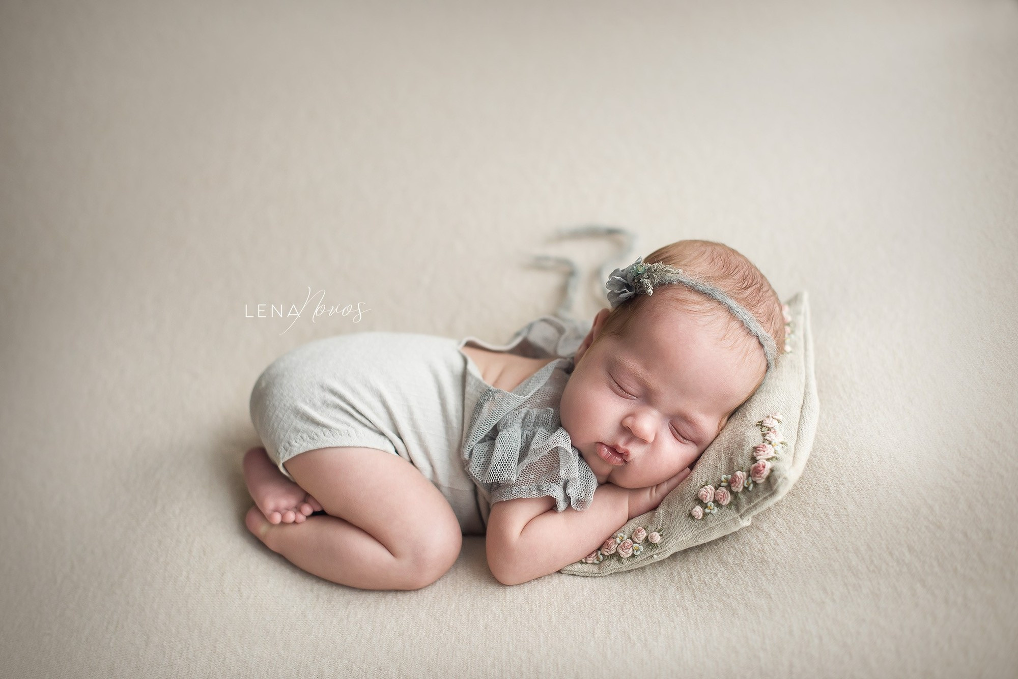 Новорожденные малыши владивосток. Детский и семейный фотограф Елена Новоселова в г. Владивосток