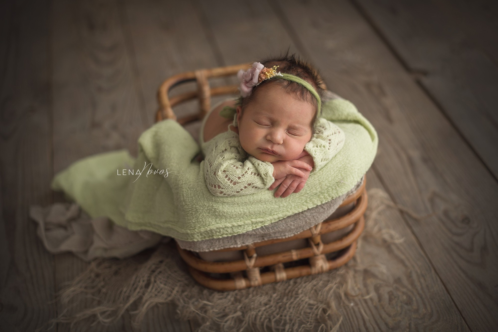 Новорожденные малыши владивосток. Детский и семейный фотограф Елена Новоселова в г. Владивосток