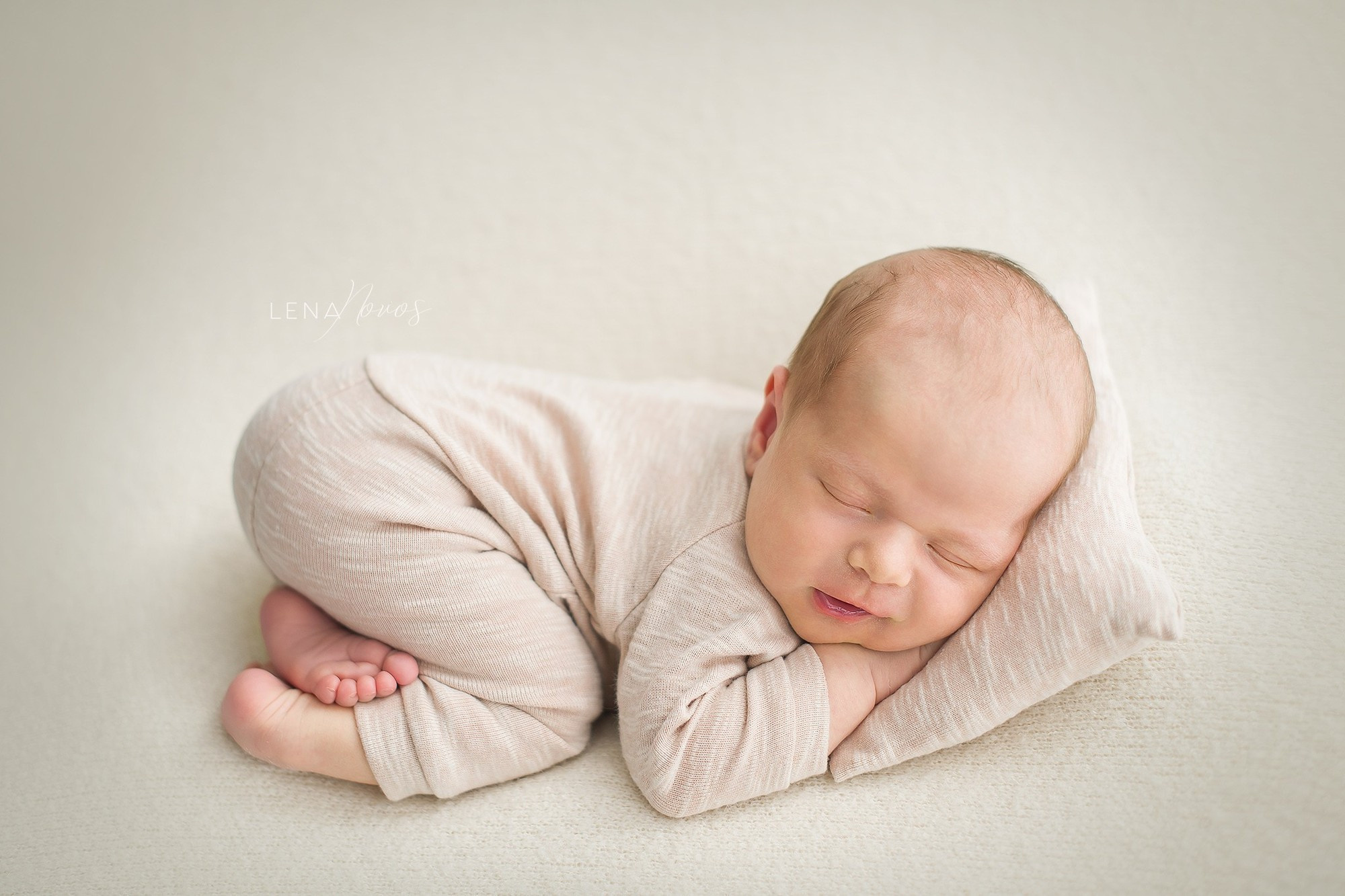 Новорожденные малыши владивосток. Детский и семейный фотограф Елена Новоселова в г. Владивосток