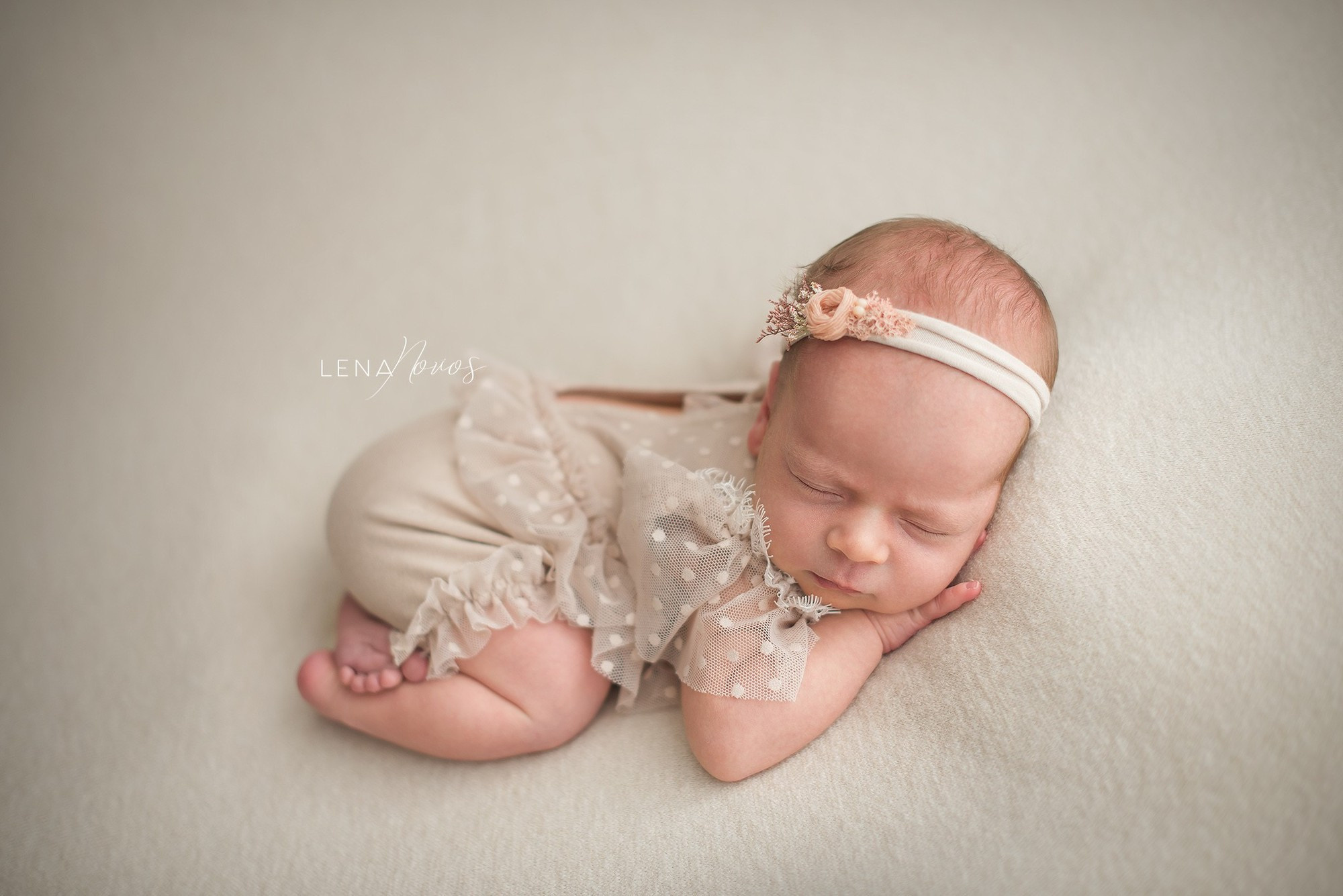 Новорожденные малыши владивосток. Детский и семейный фотограф Елена Новоселова в г. Владивосток