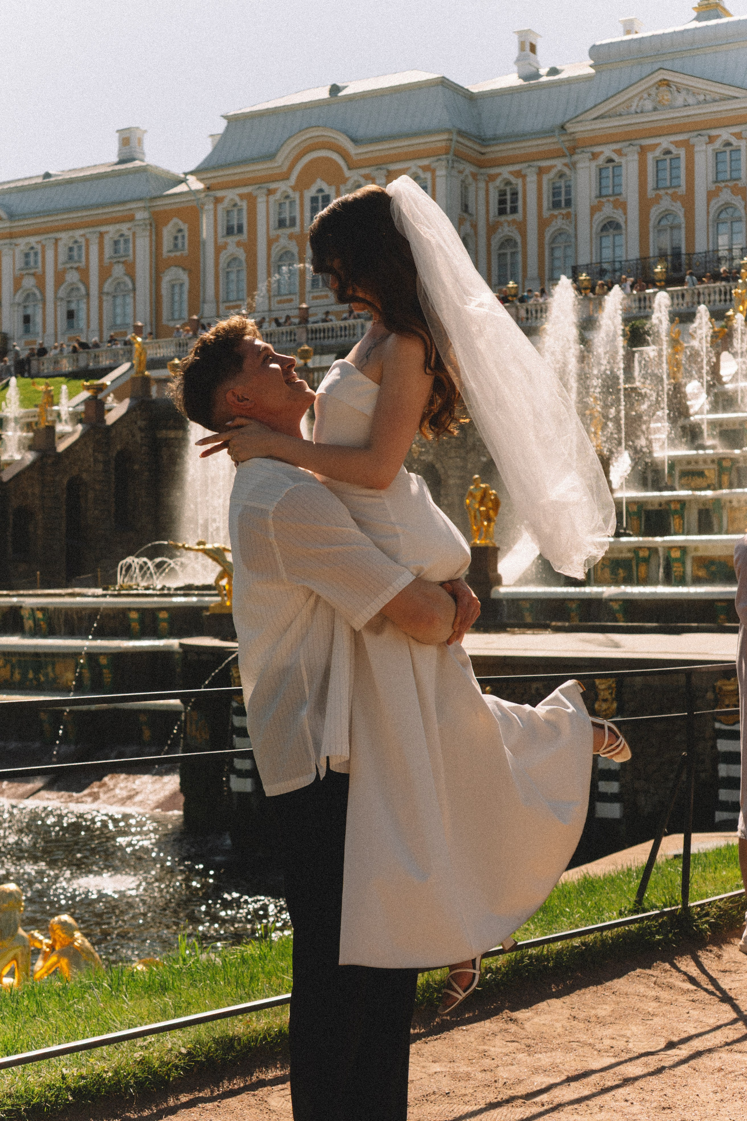 СВАДЕБНАЯ СЬЕМКА В ПЕТЕРГОФЕ И СЬЕМКА РЕПОРТАЖА В ЗАГСЕ ПЕТЕРГОФА. Профессиональный фотограф, Санкт-Петербург — Виктория Богомолова