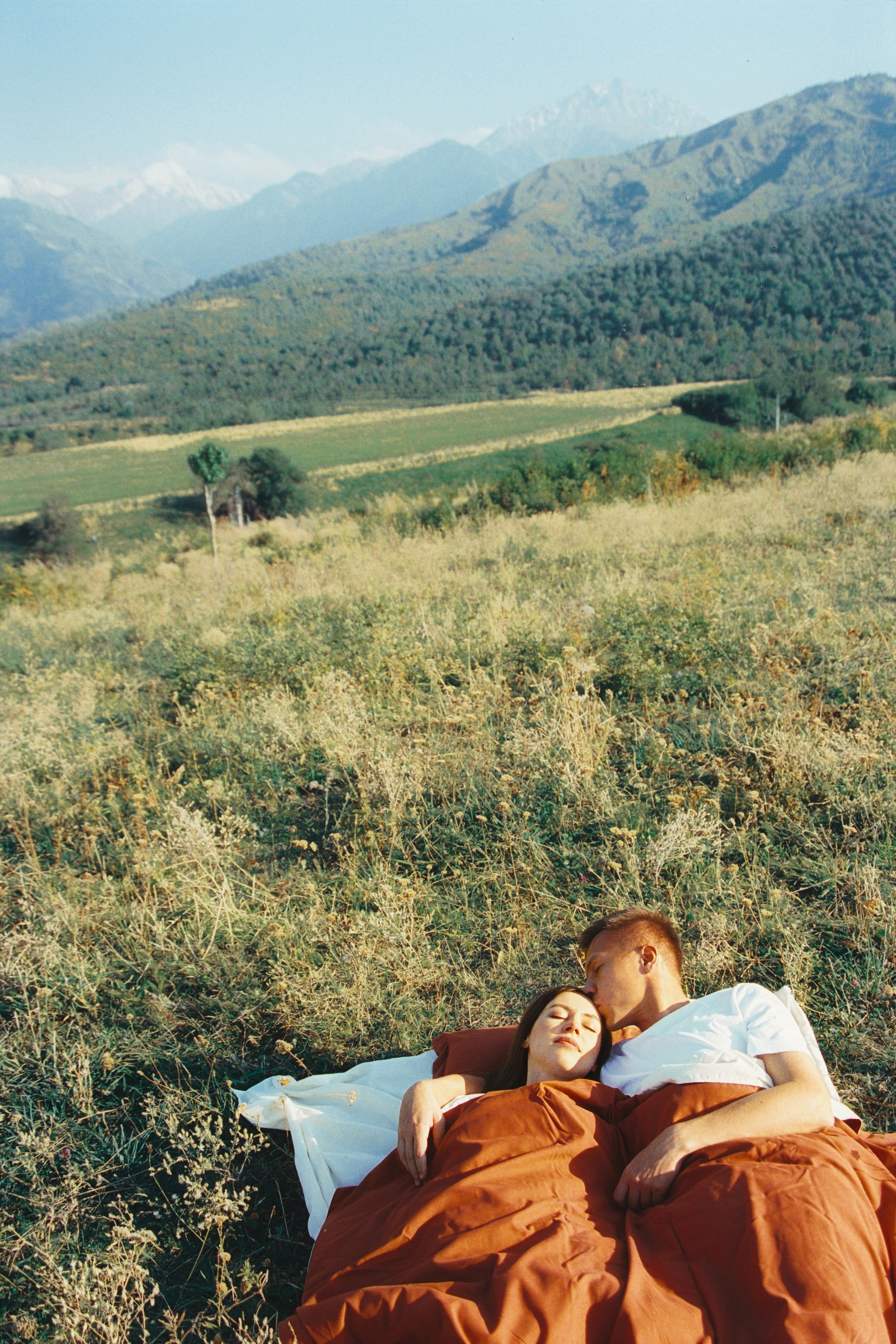 СЕГОДНЯ БУРИ НЕЖНЫ. Главная