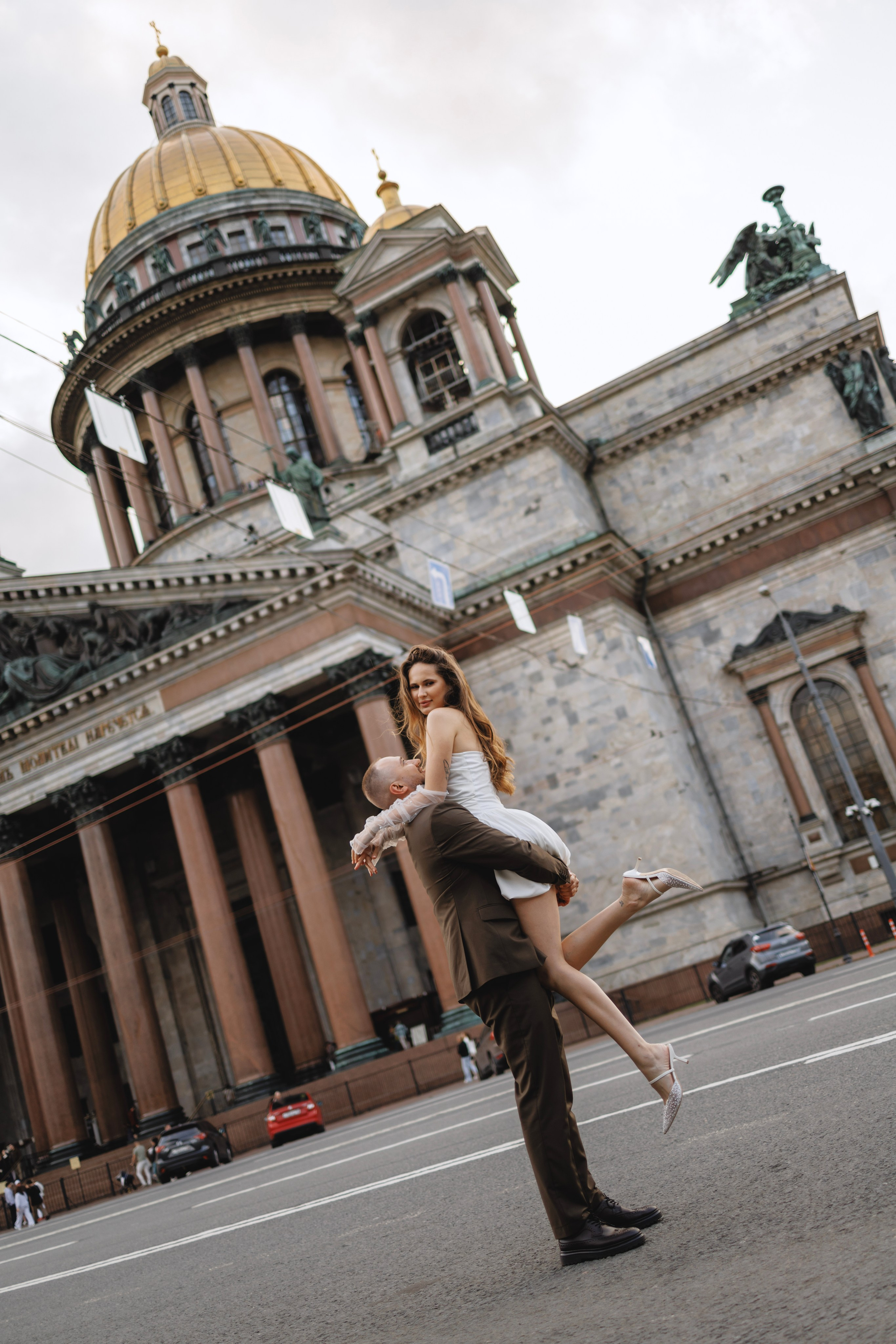 Руслан и Виолетта — Исаакий, Зимняя канавка. Боженова Елена фотограф Санкт-Петербург