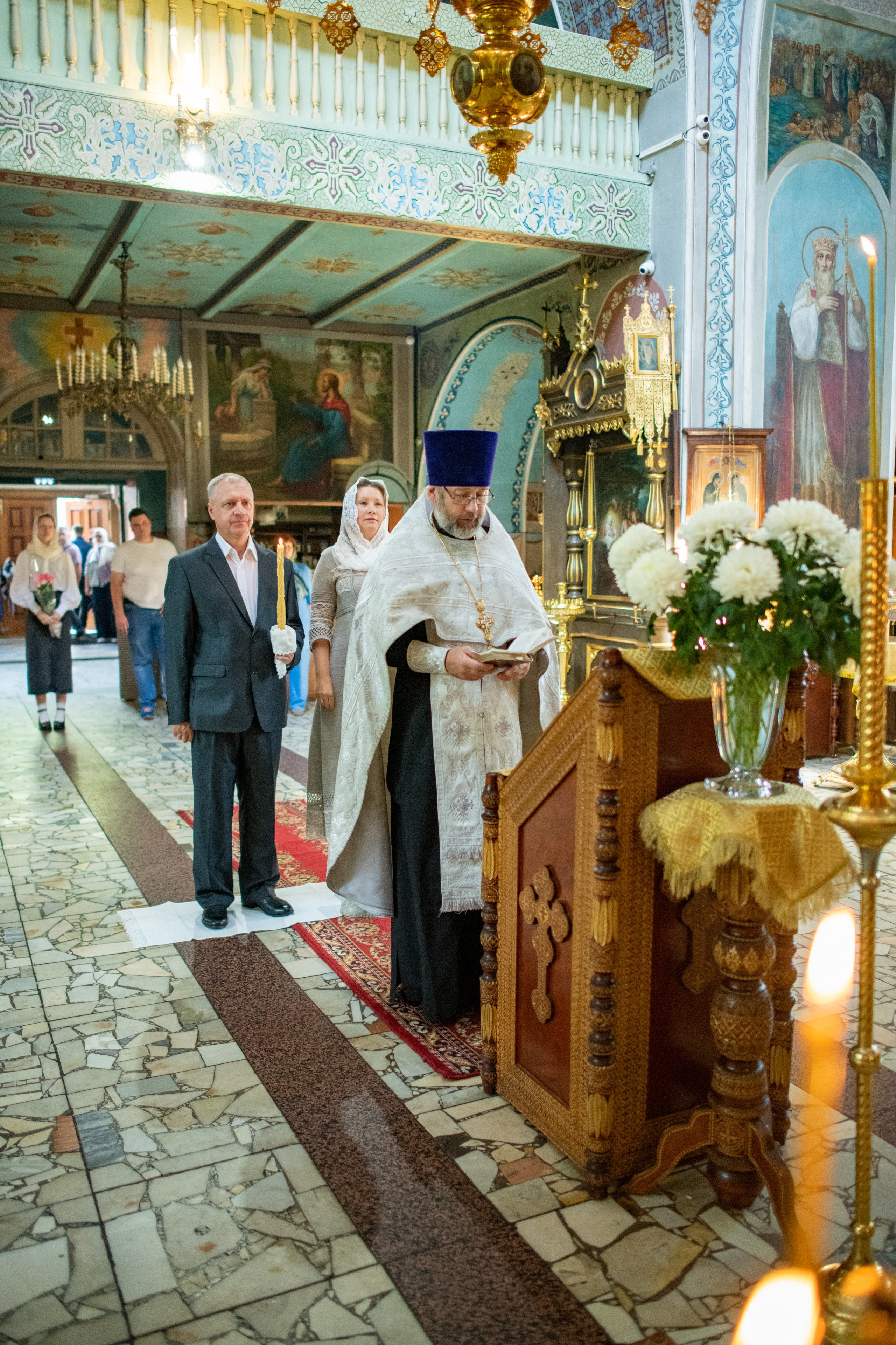 Венчание Натальи и Виктора в Храме Адриана и Натальи в Бабушкине. Фотограф Крещения и Венчания в Москве и МО