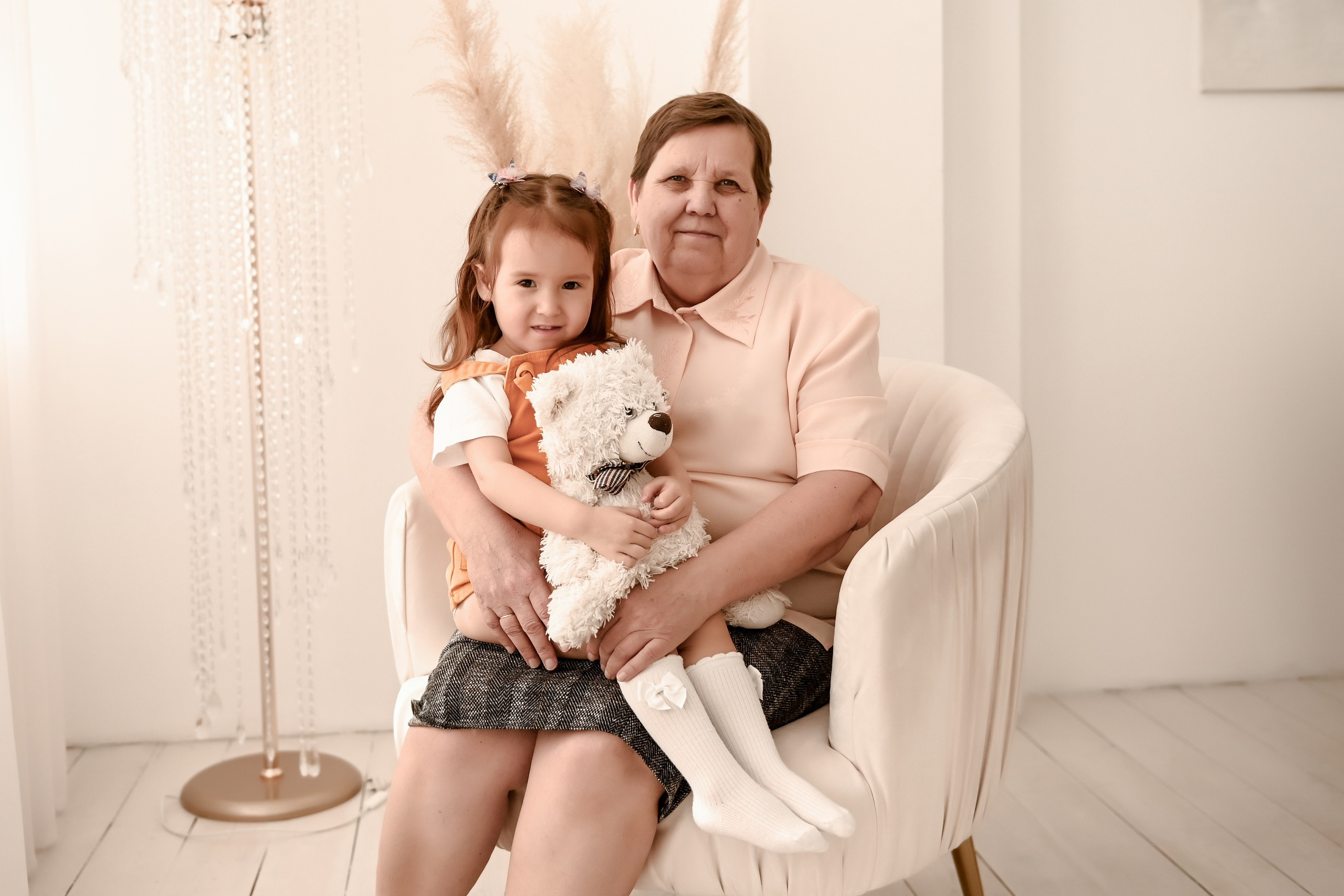 Семейная студийная  фотосессия 2. Свадебный, семейный, детский, контент фотограф в Омске Максим Ильин