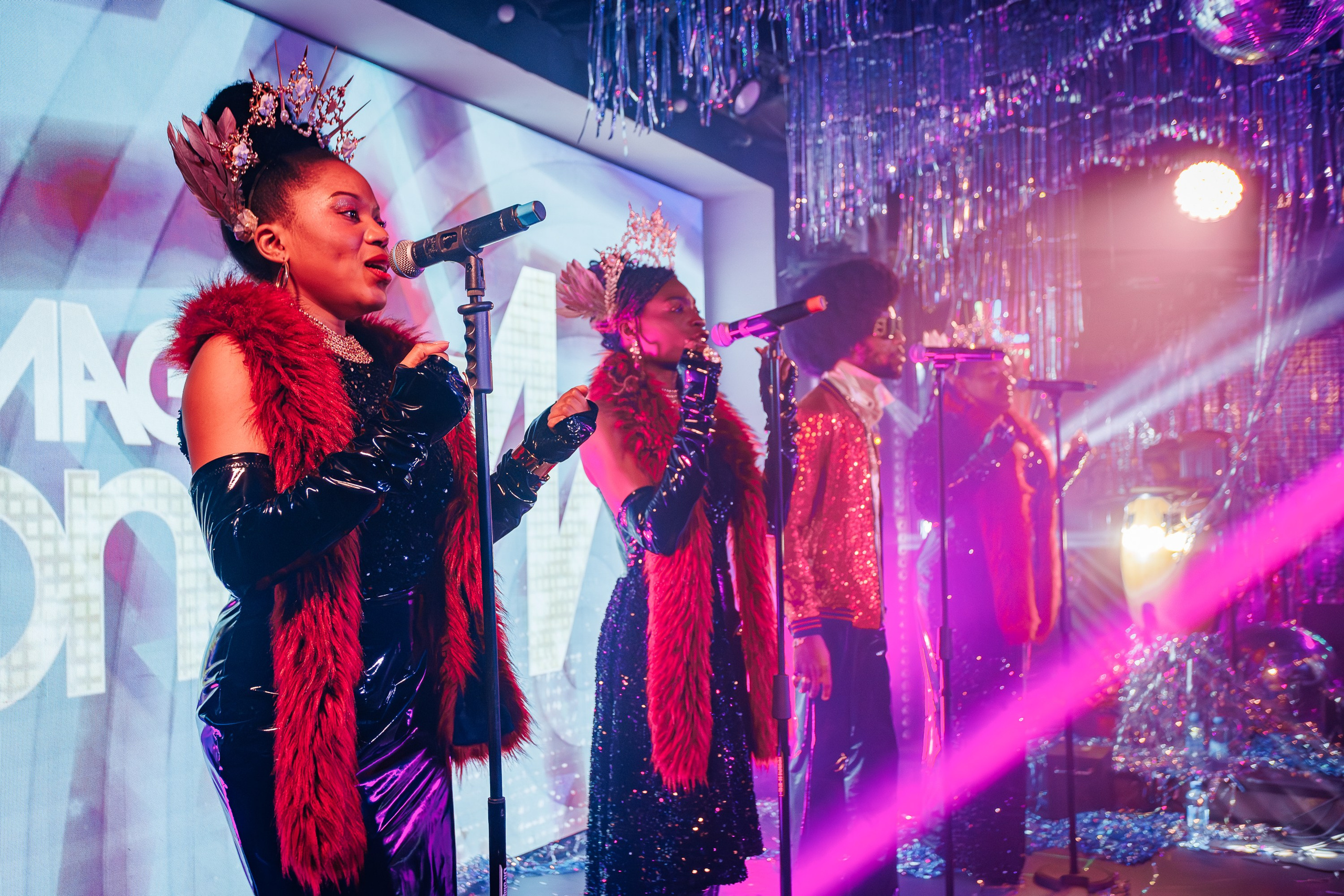 «Magic of BONEY`M «_Чайка на пляже_Ялта_06.12.2025 г. Аминов Руслан | Фотограф