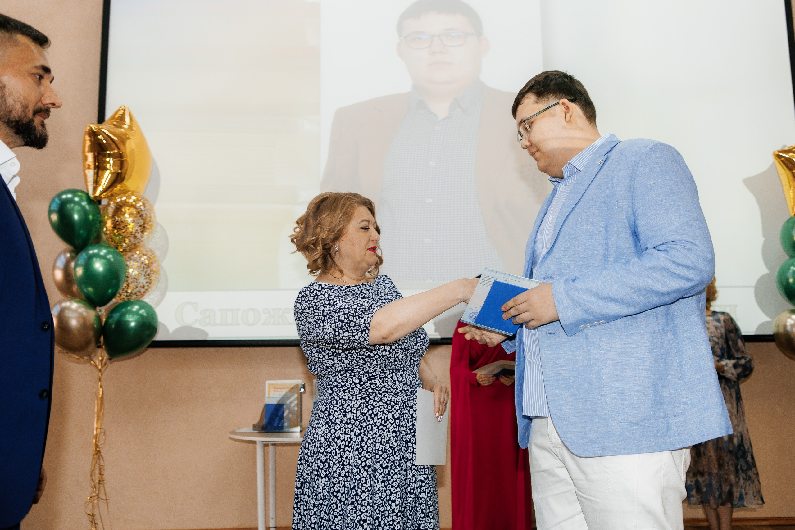 Выпускной Гимназия 12 2024 г. Свадебный и портретный Фотограф в Липецке Дмитрий Котюков