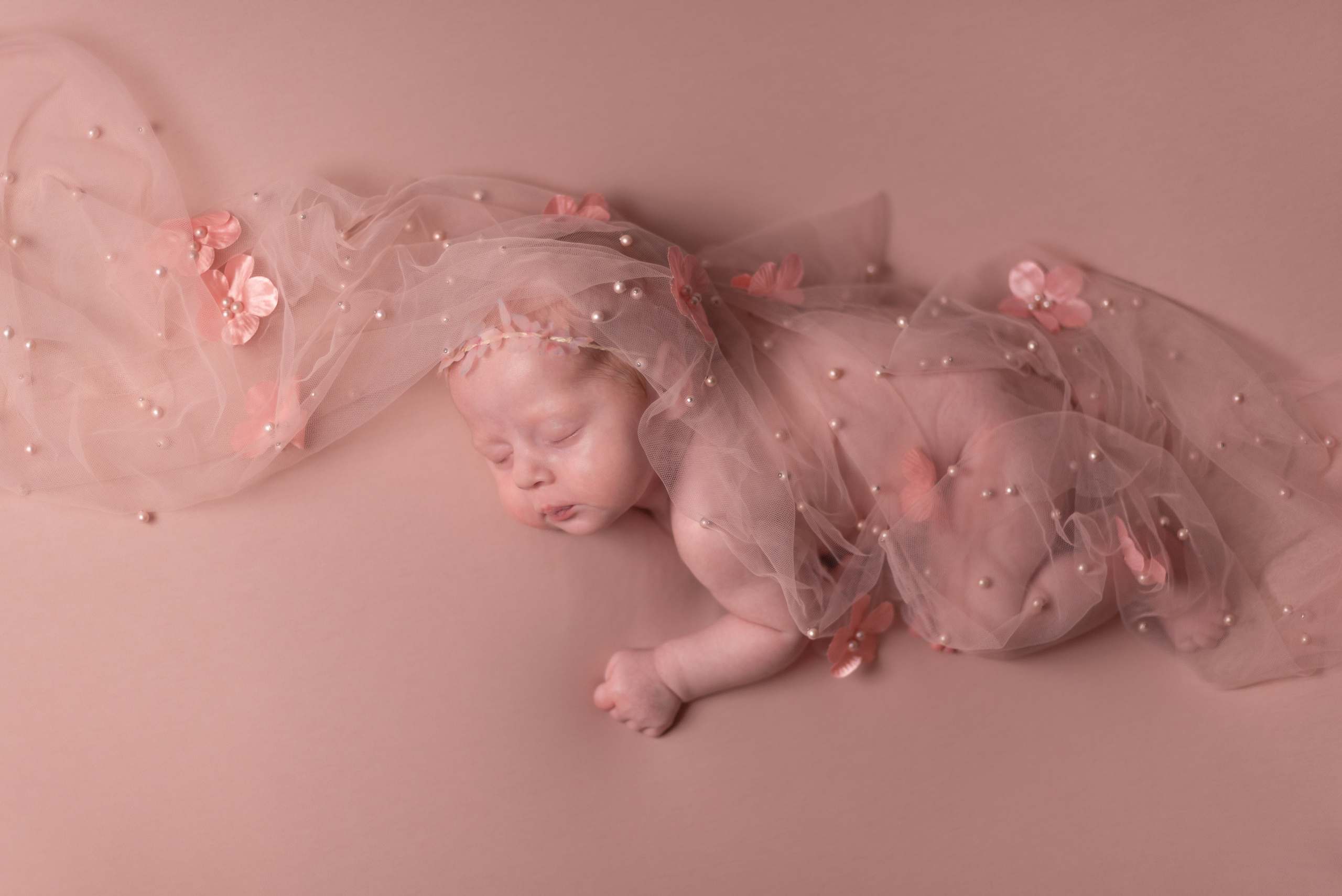 ✨. Профессиональный фотограф новорожденных Тверь
