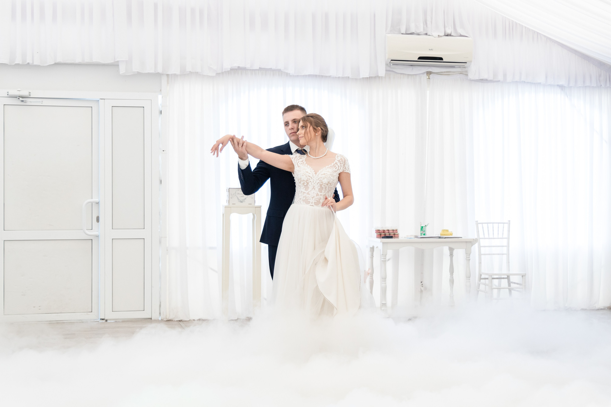 Ксения и Антон (полный день). Фотограф в Барнауле Юлия Садвокасова