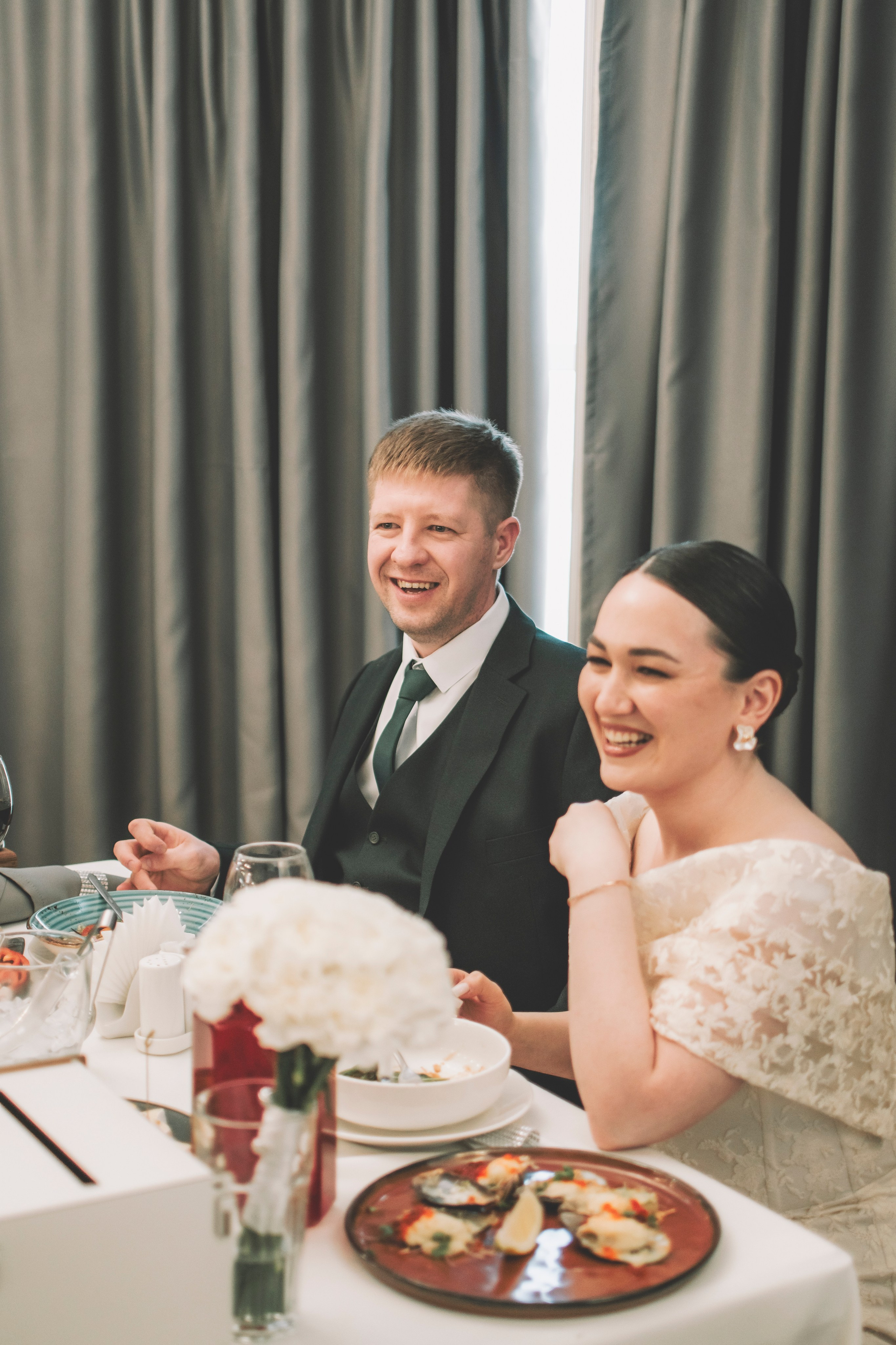 26.04.2025 (Фотосессия, роспись в Онии + фото с банкета). Семейный и свадебный фотограф Губкинский и Ставрополь