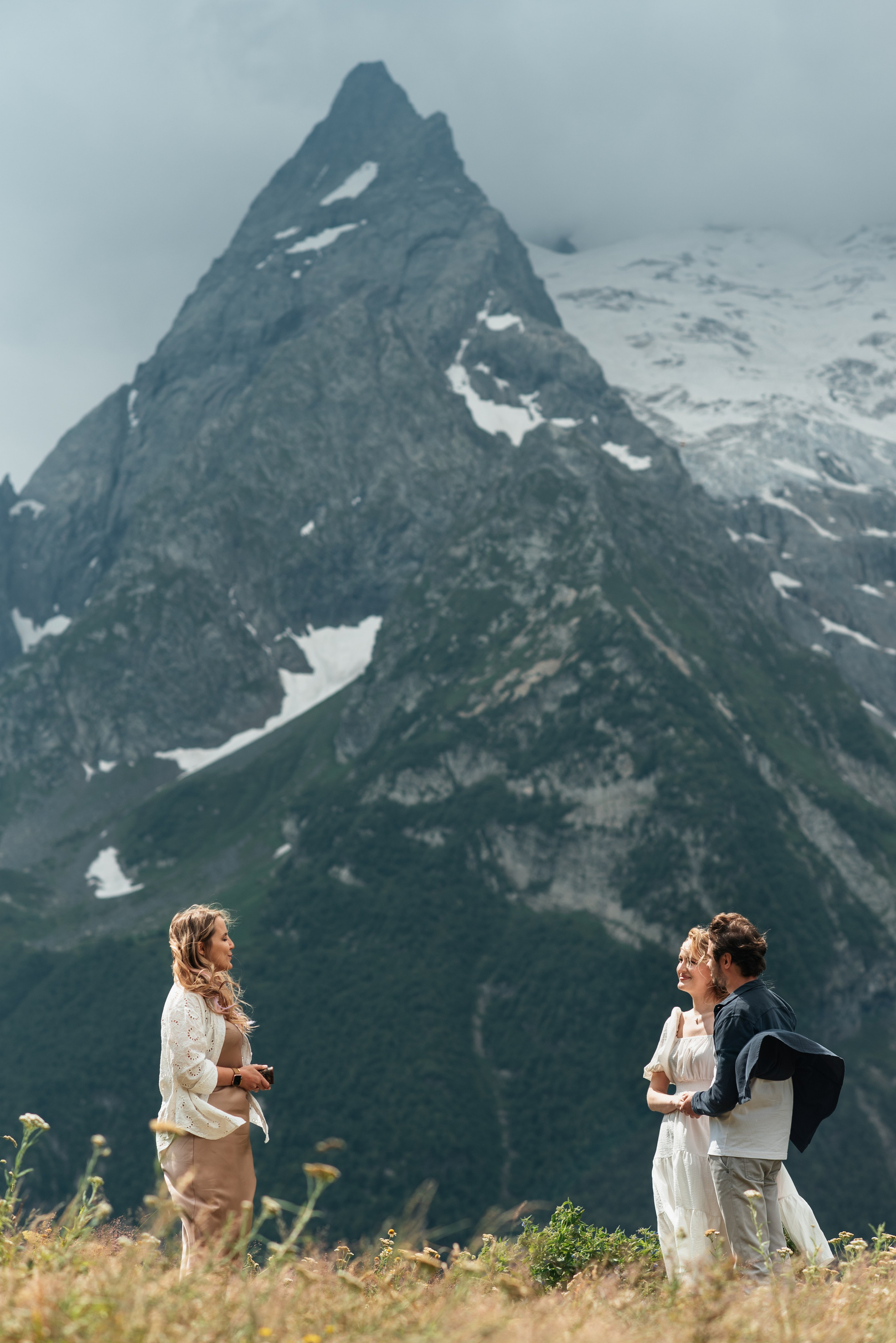Горная романтичная и веселая история Саши и Даши. Свадебный и travel фотограф в Волгограде, Сочи, Домбае, Европе