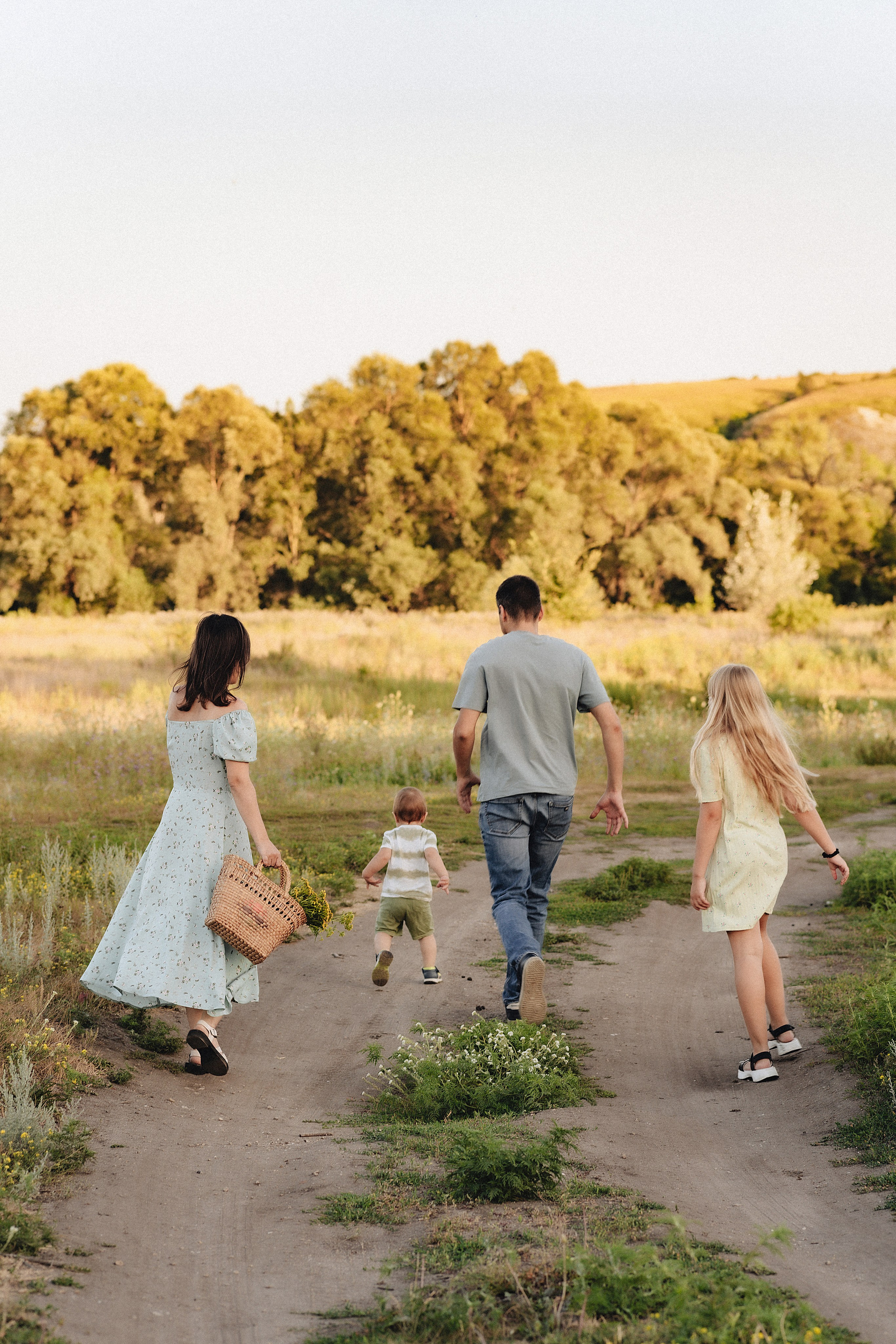 Семейная съемка на закате. Фотограф Карина Шмулёва. Воронеж и область