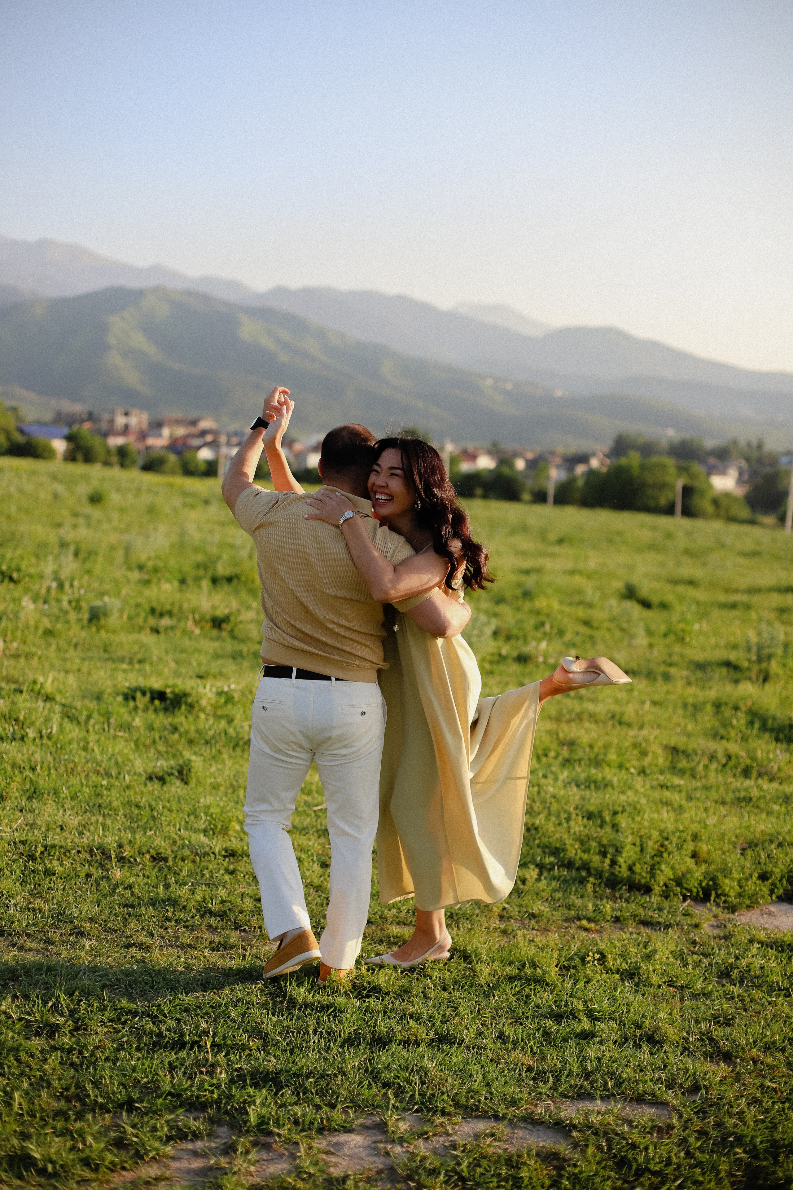 Поле на закате. Фотограф в Алматы и Москве Даша Пушкина