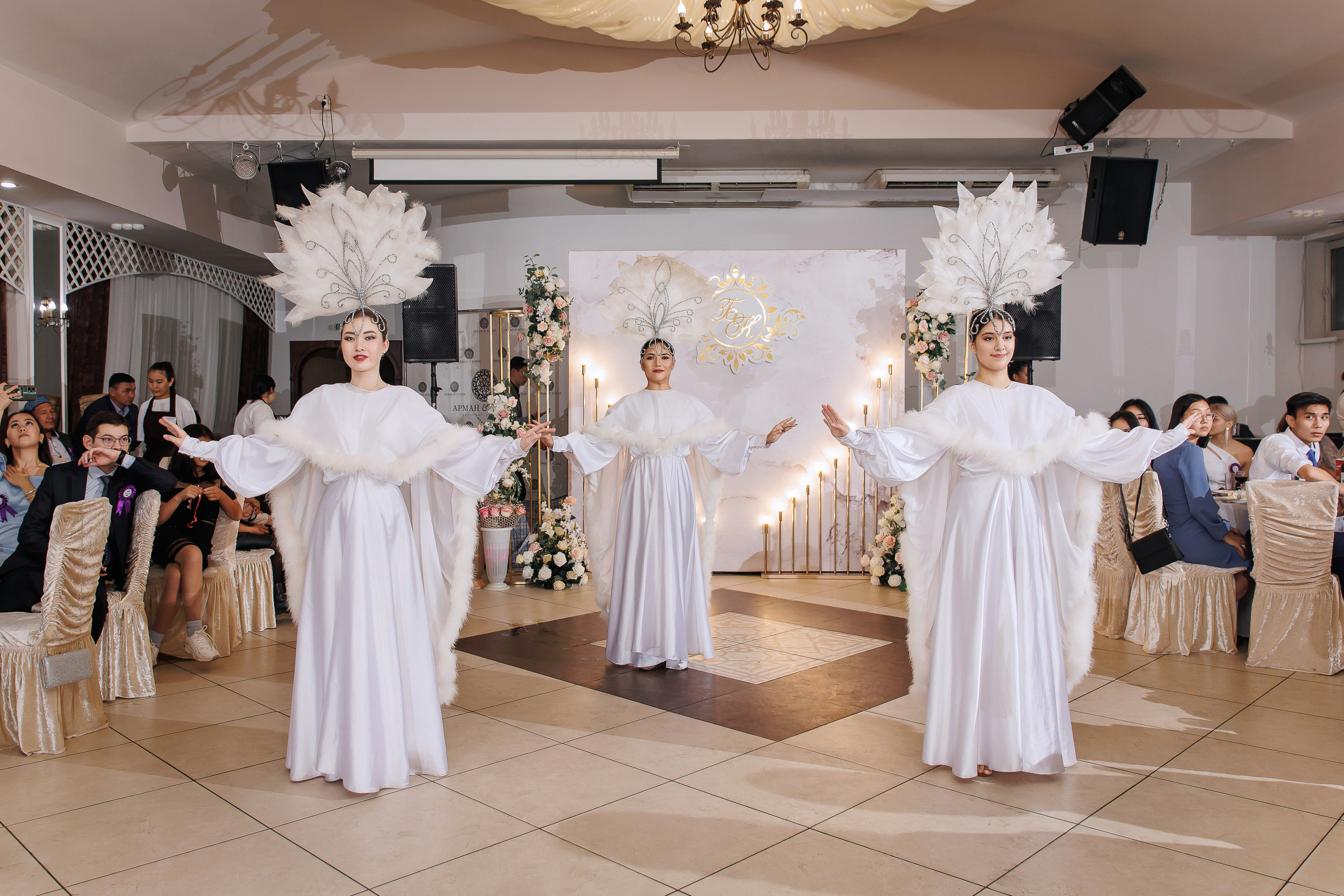 Karina & Bagdat. Anne Miller | Photographer